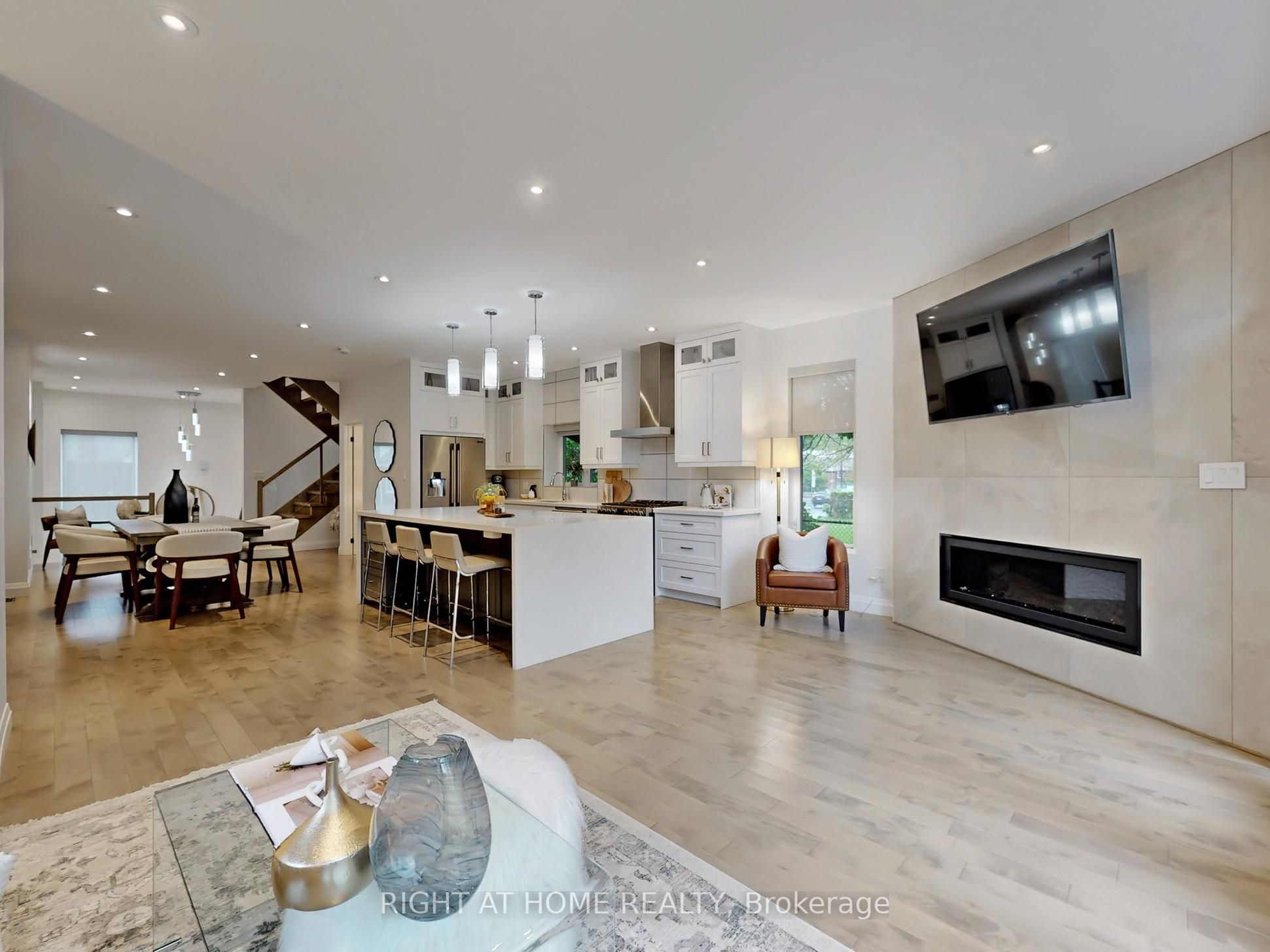 475 Donlands Avenue Property Photo 14