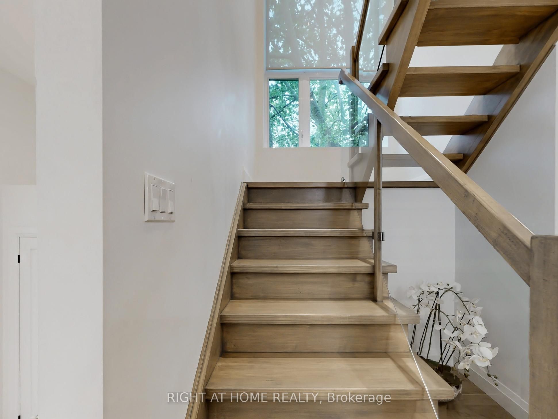 475 Donlands Avenue Property Photo 28