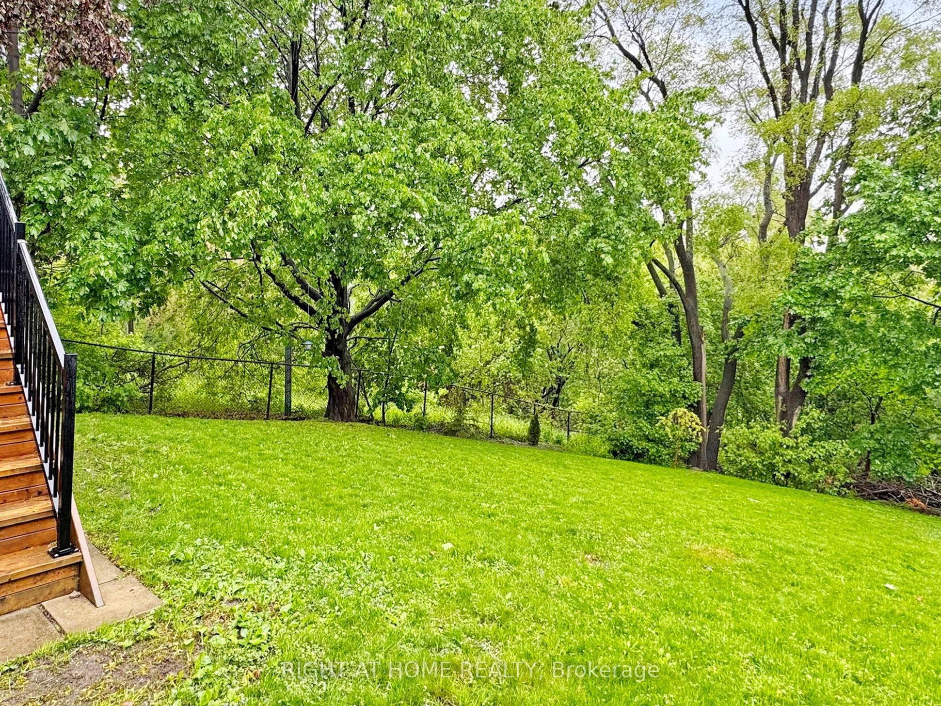 475 Donlands Avenue Property Photo 32