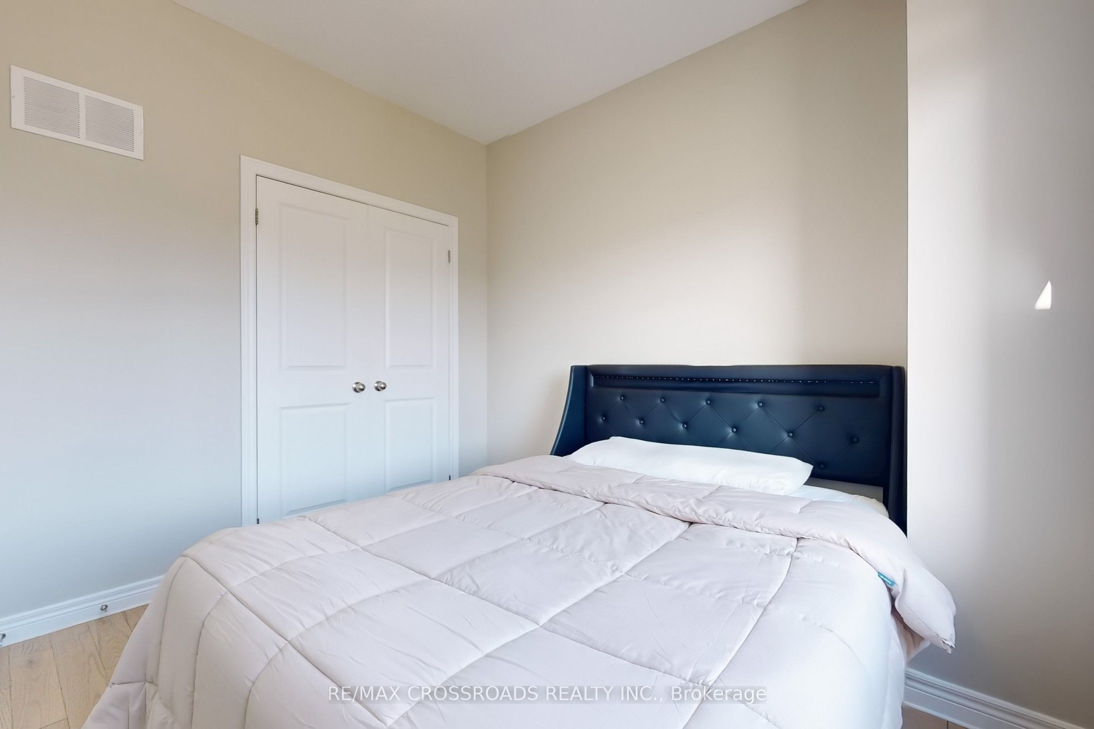 14 Ogston Crescent Property Photo 21