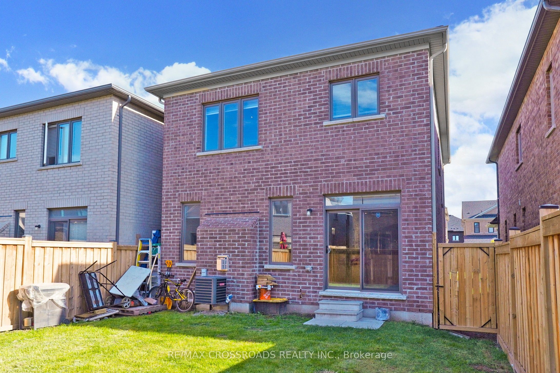 14 Ogston Crescent Property Photo 45