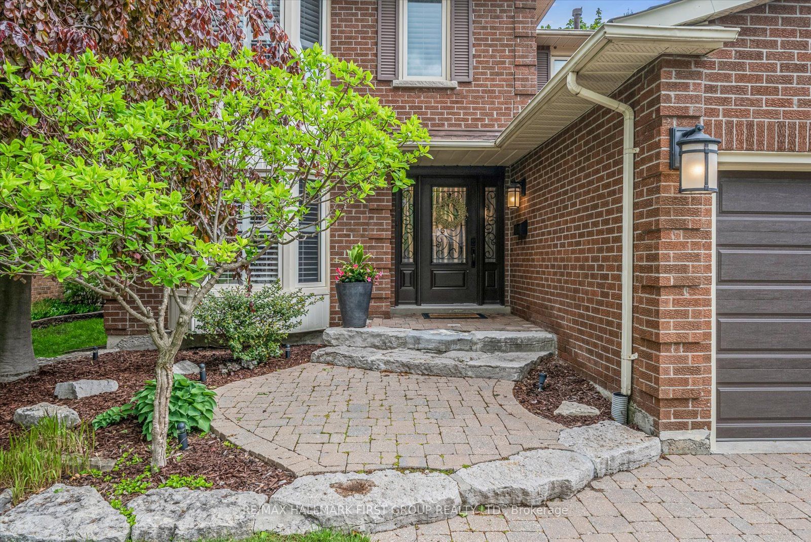 26 Simonds Drive Property Photo 2