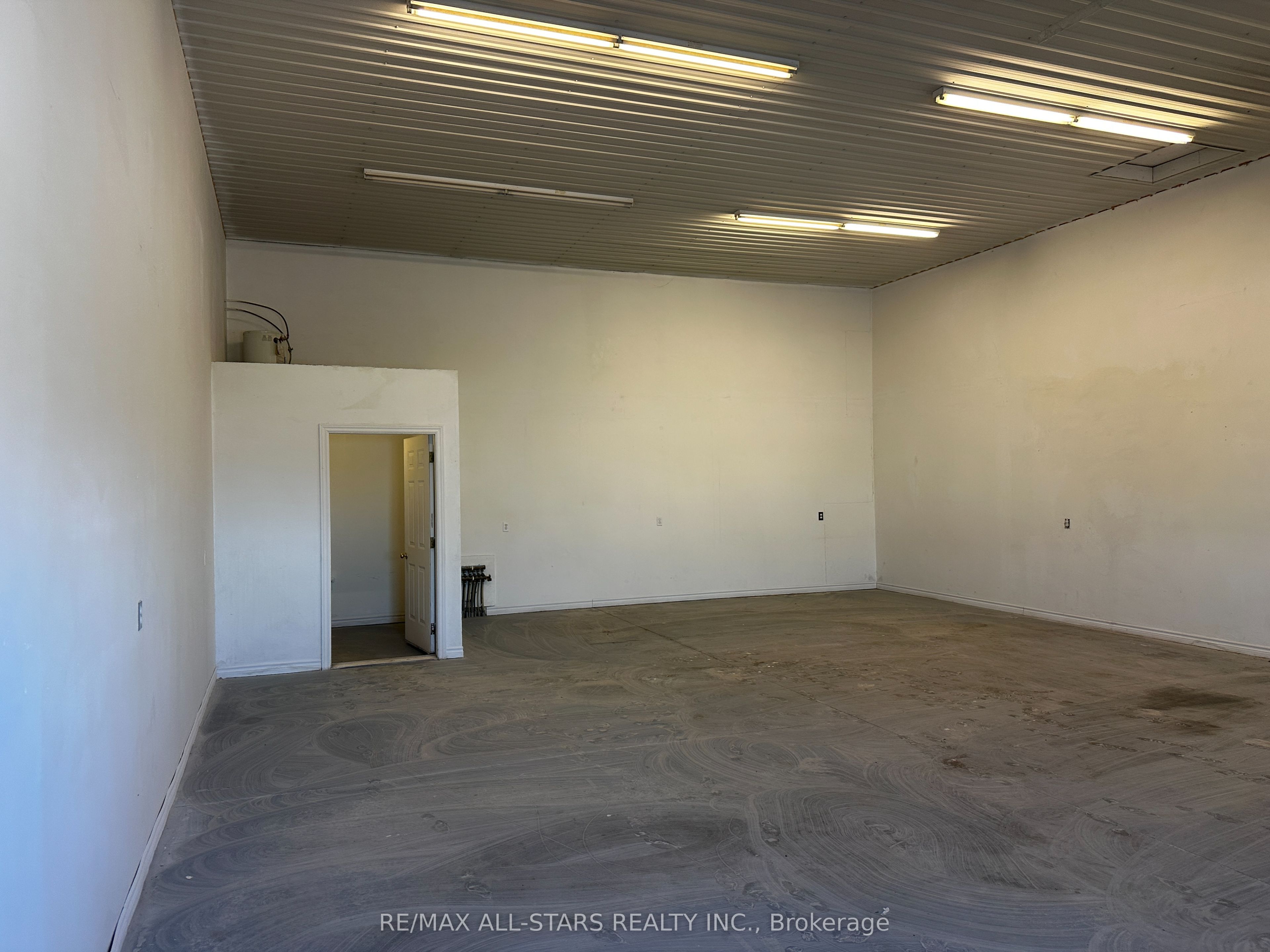 96 N Port Rd Property Photo 9