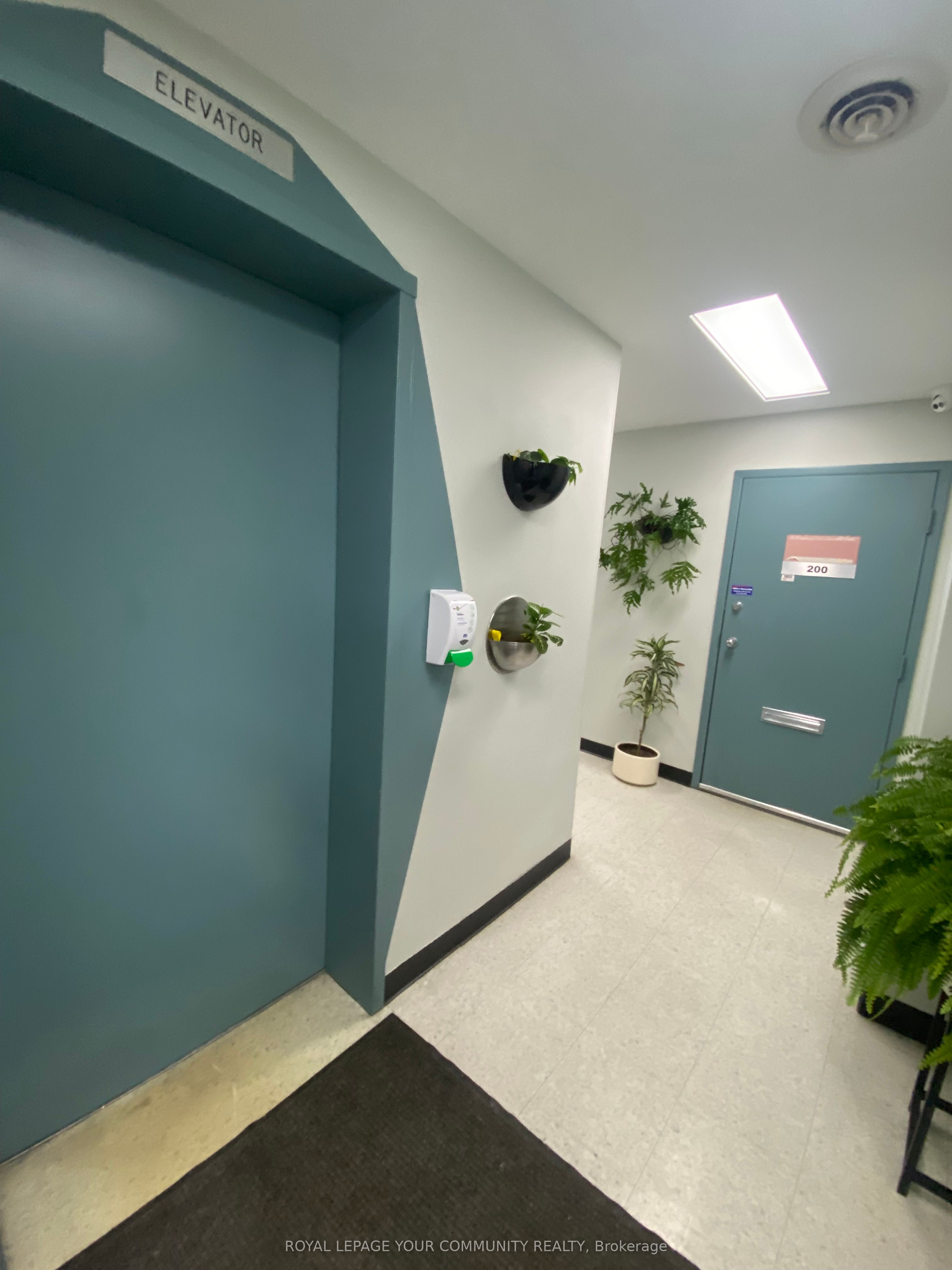 #200 - 2560 Gerrard Street Property Photo 2