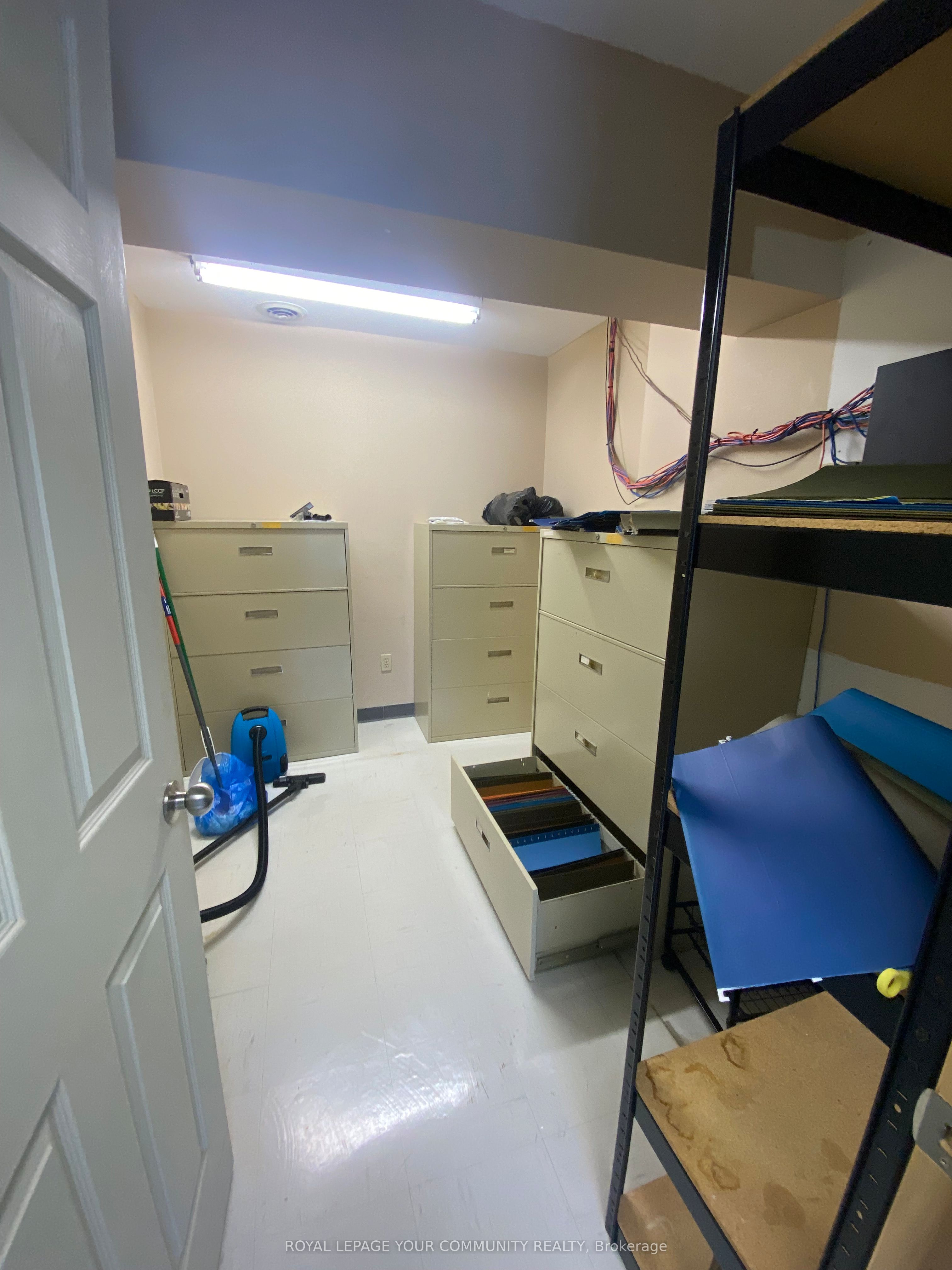 #200 - 2560 Gerrard Street Property Photo 5