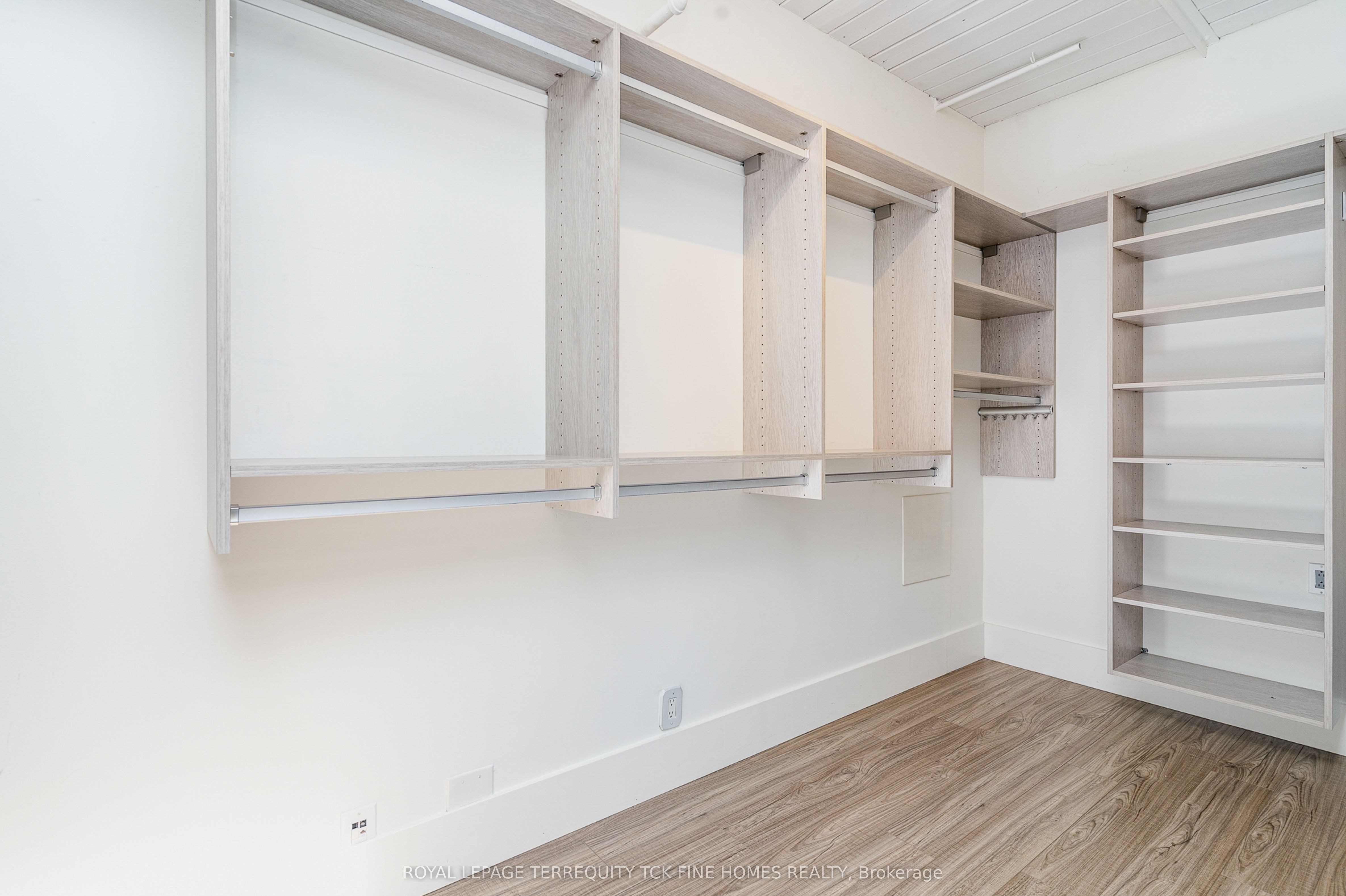 1173 Dundas Street E 225 Property Photo 22