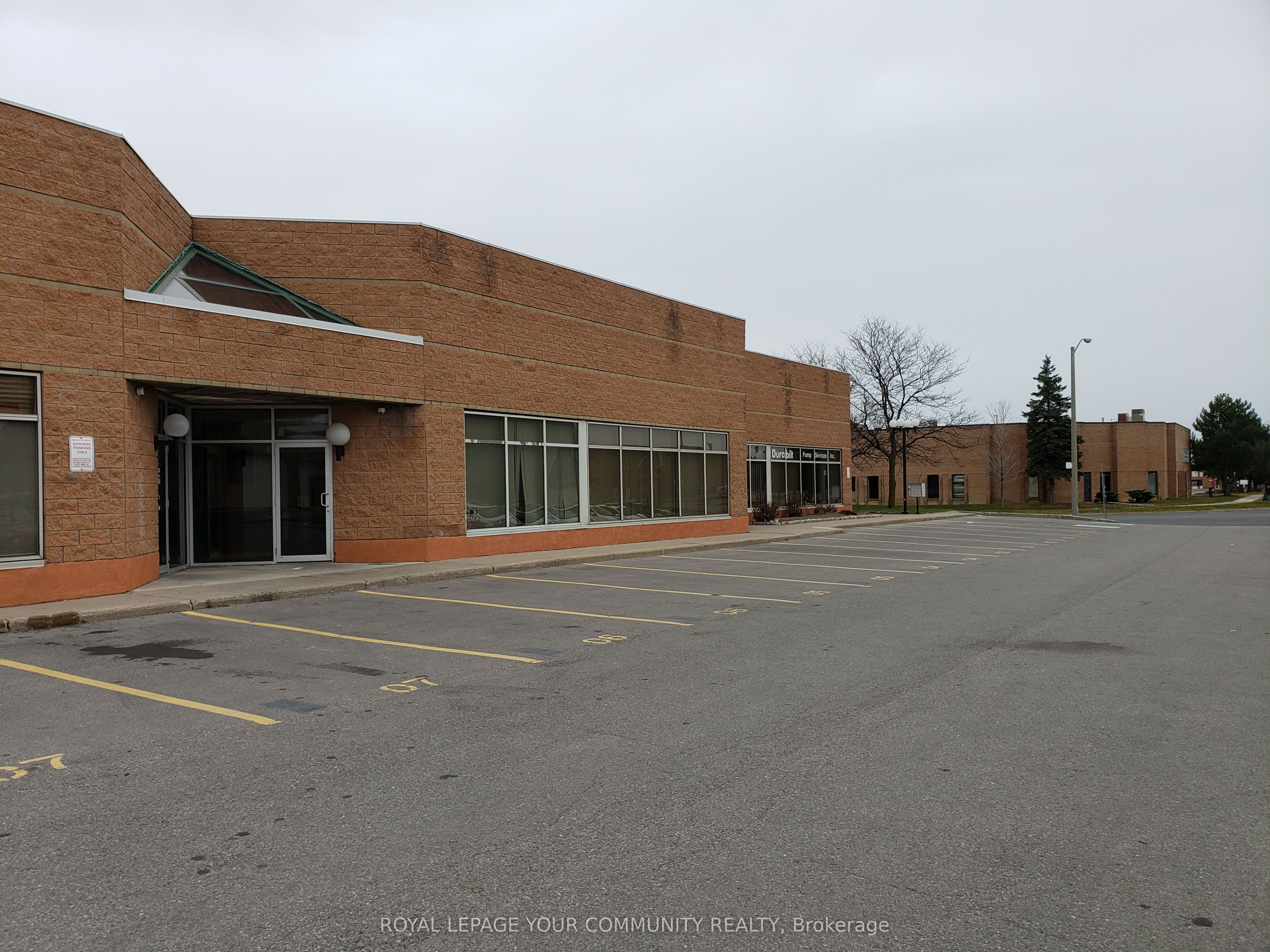 #6 - 90 Ironside Crescent Property Photo 1