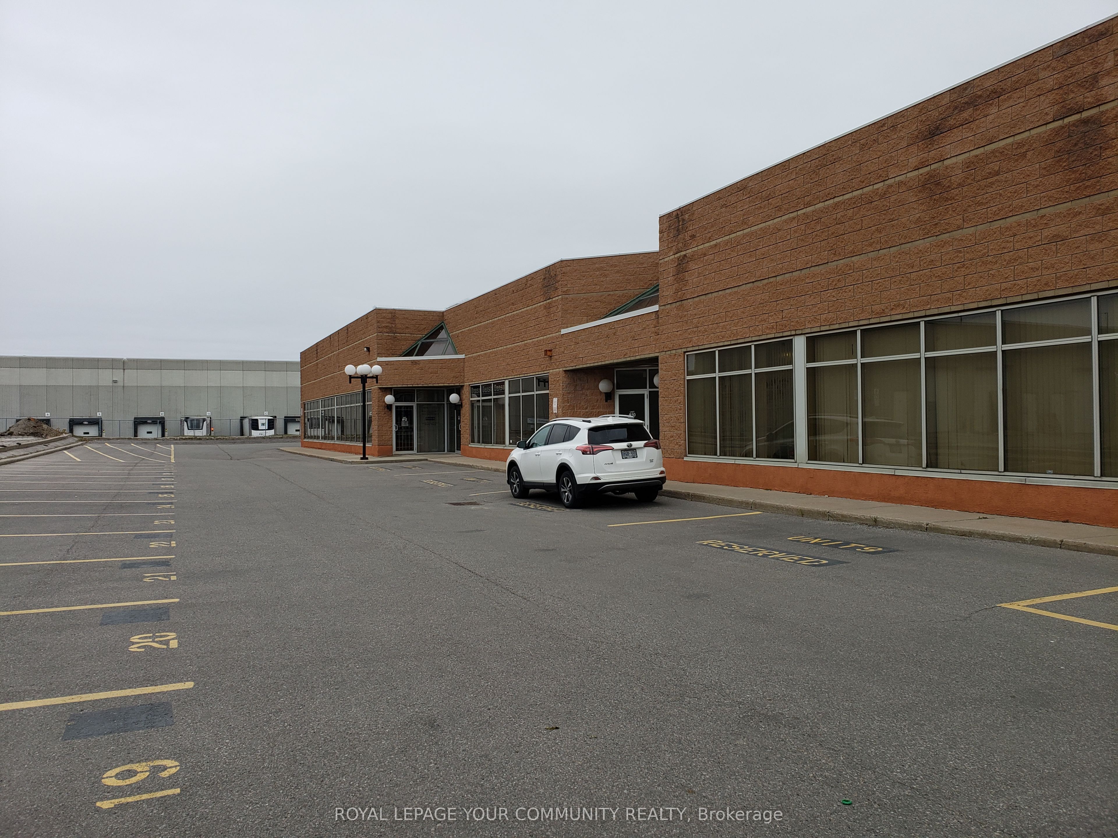 #6 - 90 Ironside Crescent Property Photo 2