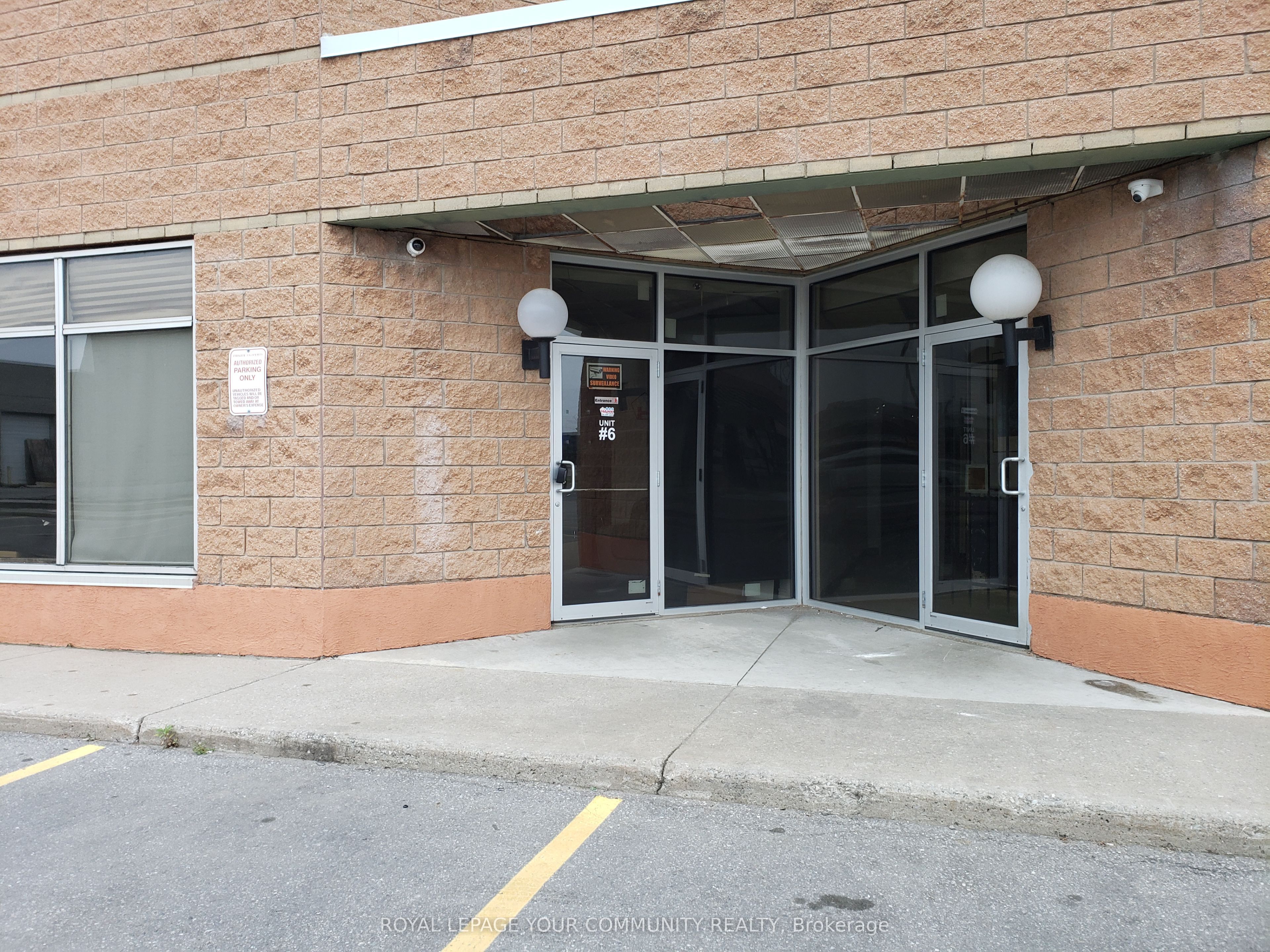 #6 - 90 Ironside Crescent Property Photo 7