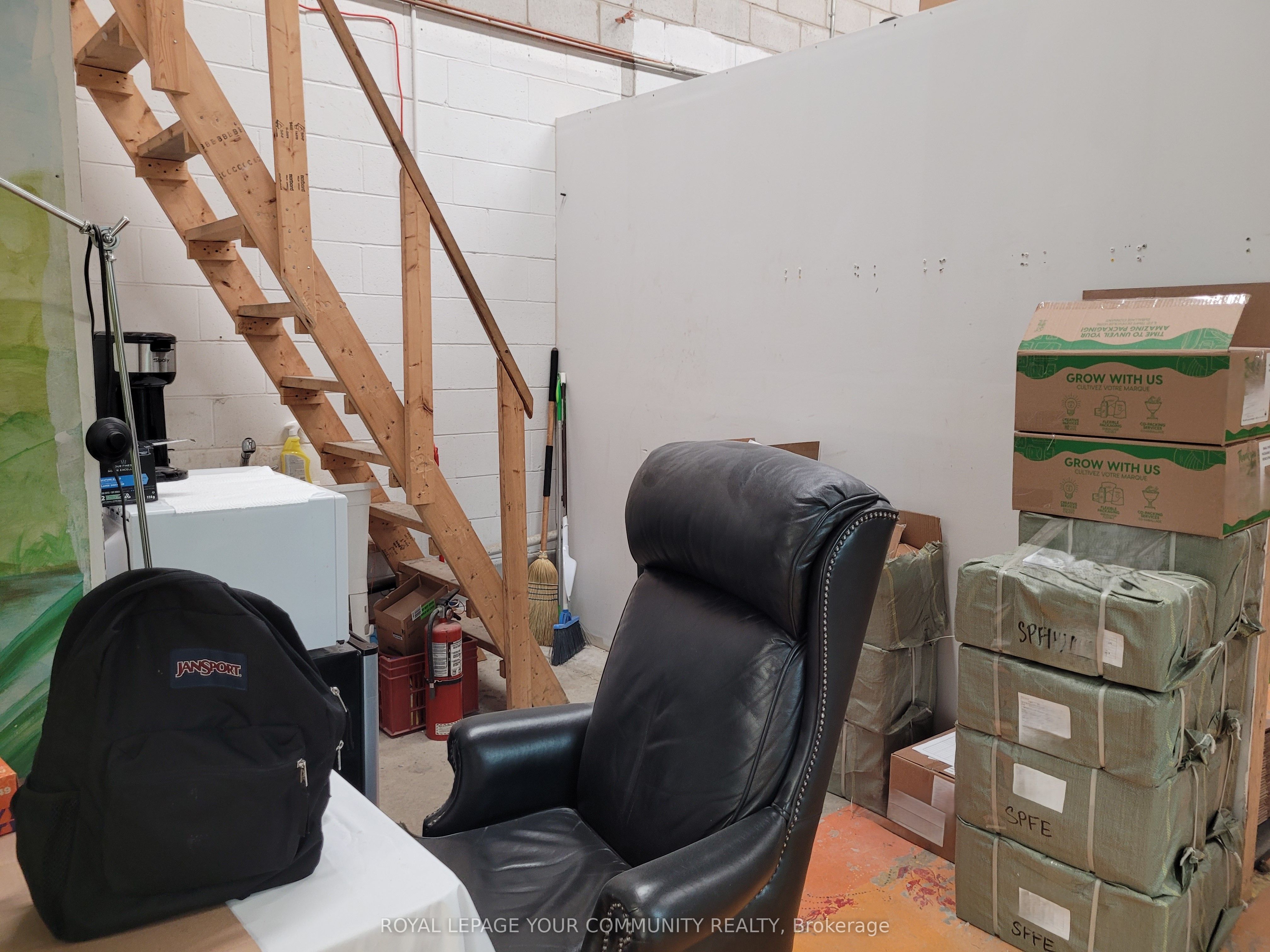 #6 - 90 Ironside Crescent Property Photo 15