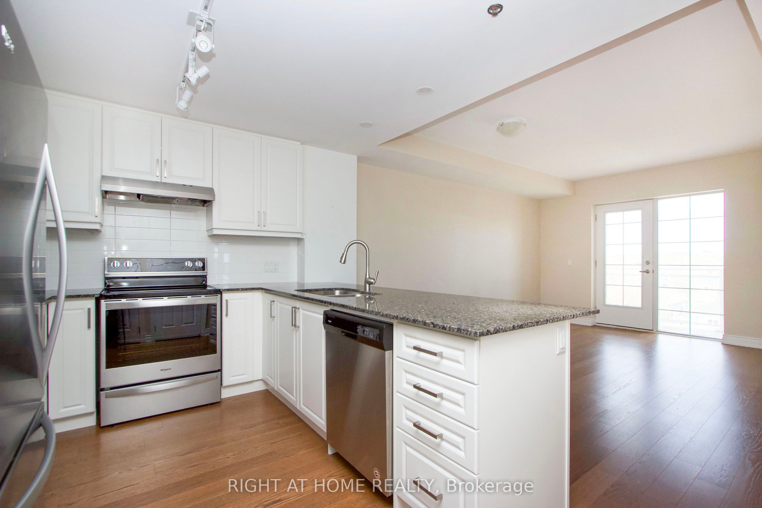 21 Brookhouse Drive 405 Property Photo 7