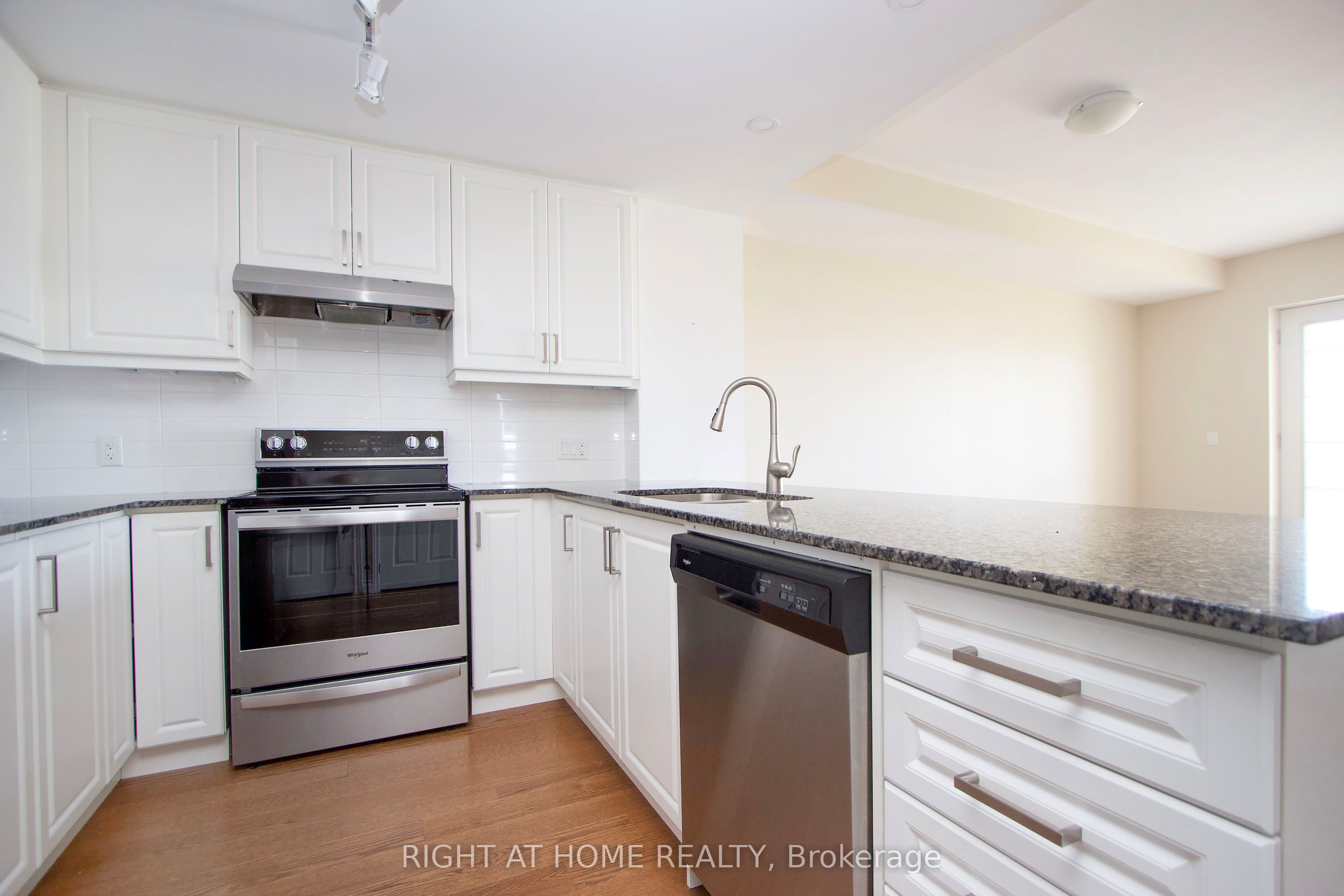 21 Brookhouse Drive 405 Property Photo 10