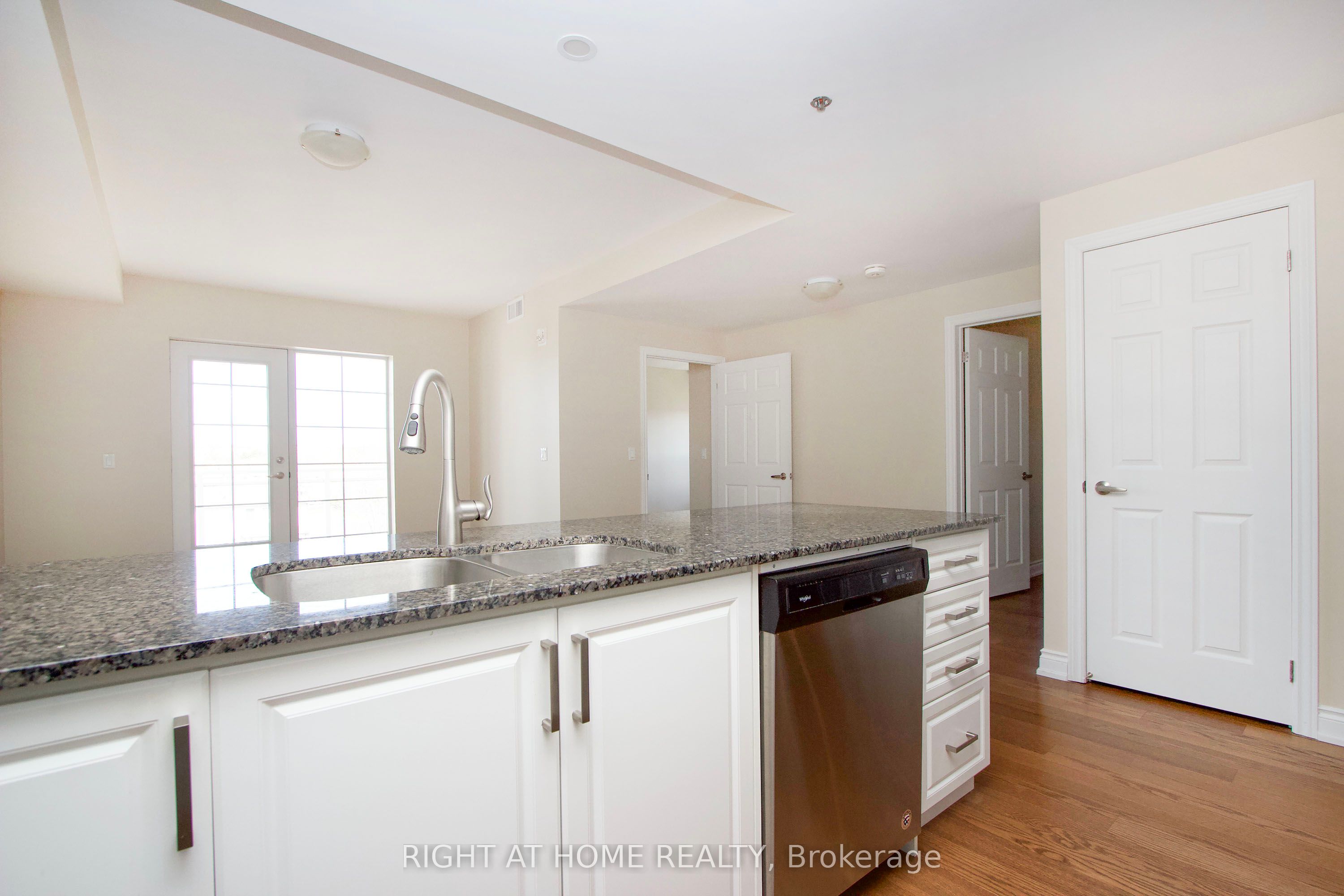 21 Brookhouse Drive 405 Property Photo 11