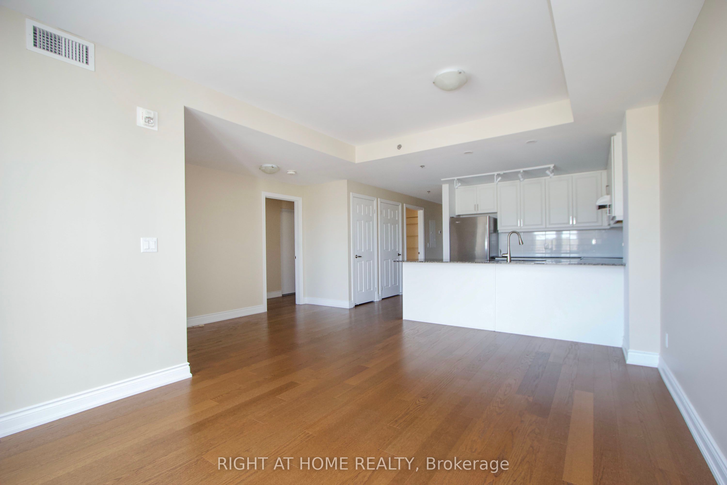 21 Brookhouse Drive 405 Property Photo 14
