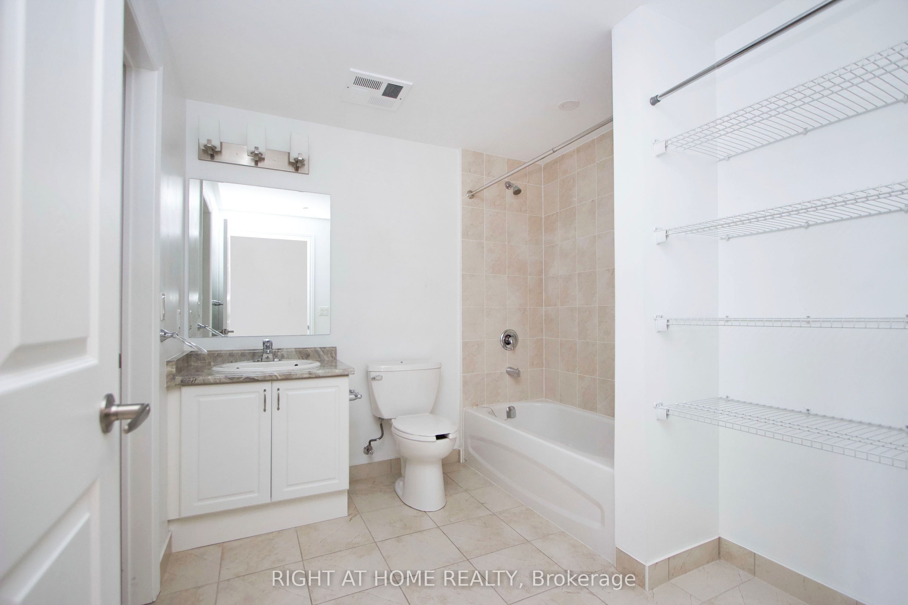 21 Brookhouse Drive 405 Property Photo 20