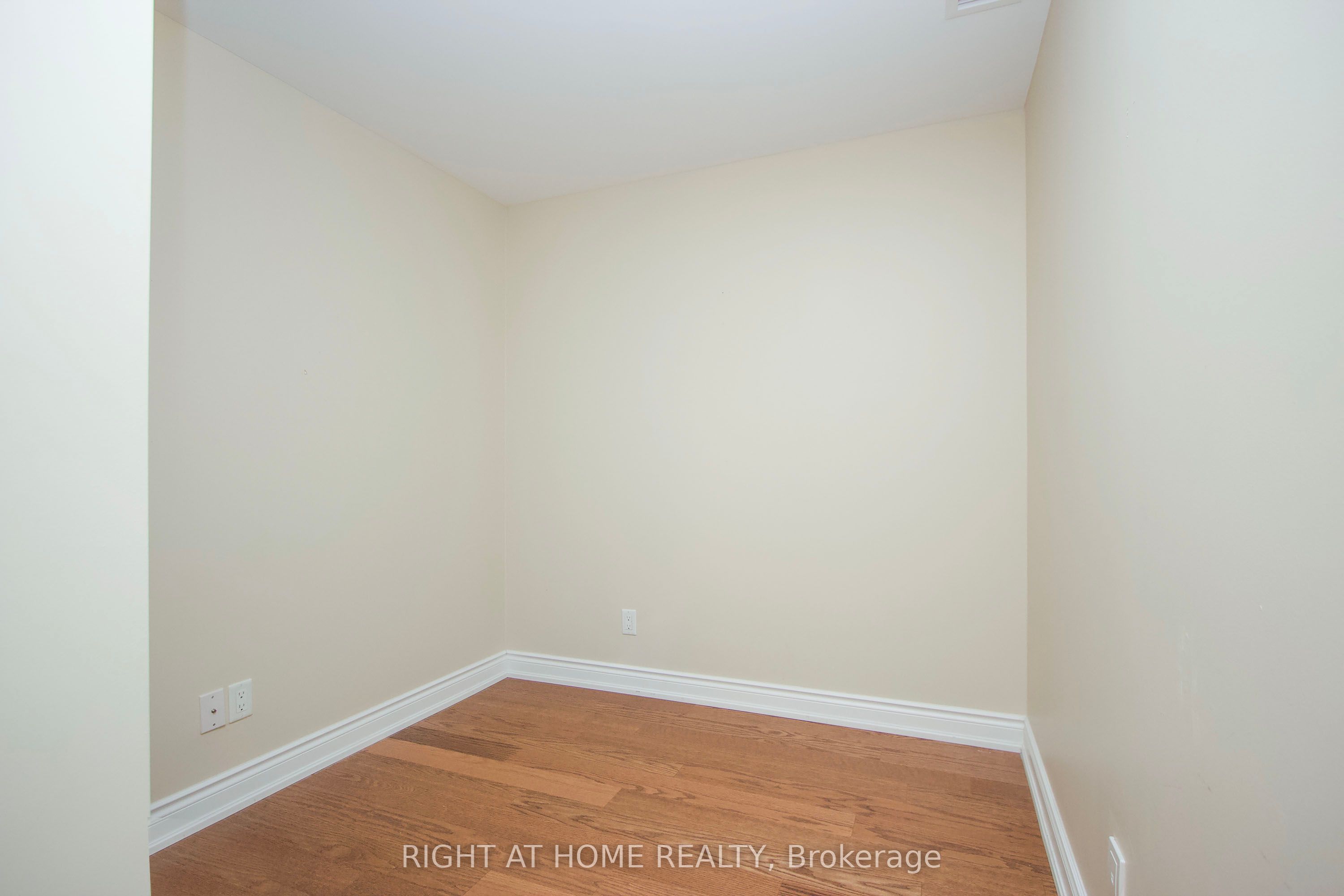 21 Brookhouse Drive 405 Property Photo 22