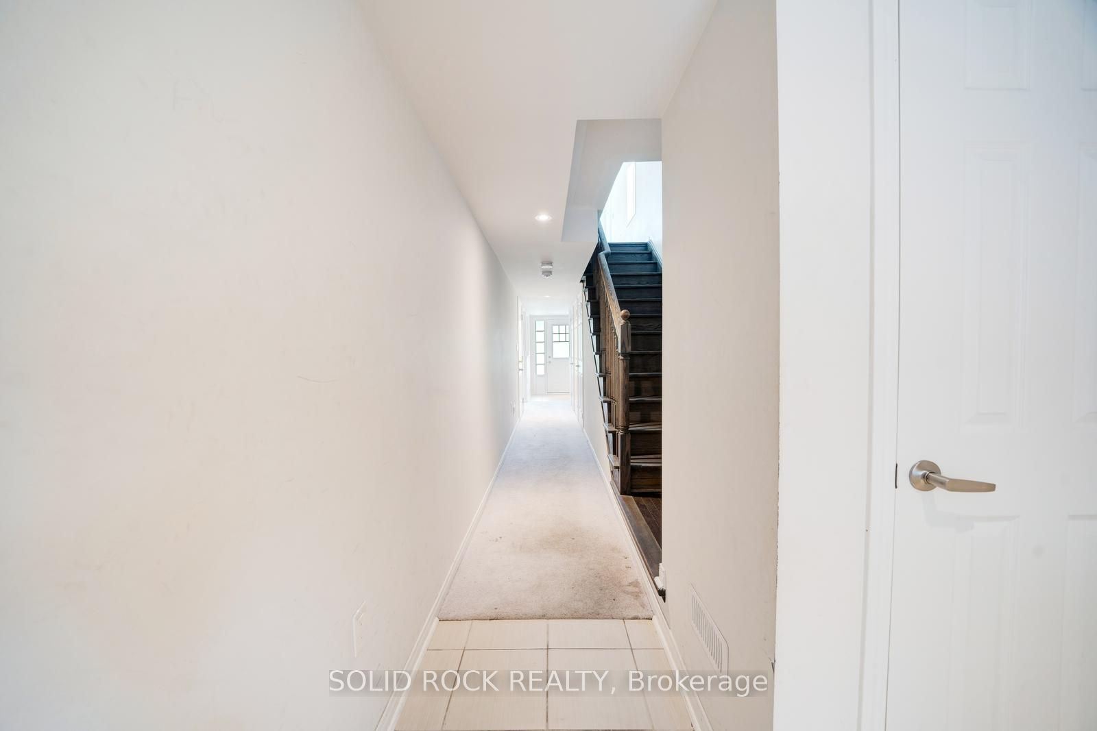 840 Atwater Path Property Photo 5