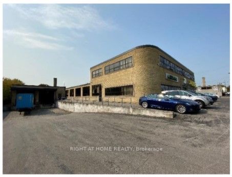 15 Curity Avenue Property Photo 4