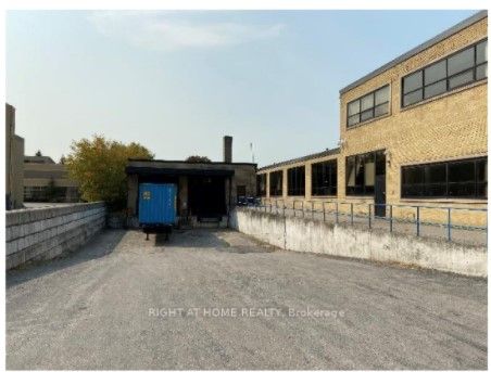 15 Curity Avenue Property Photo 6