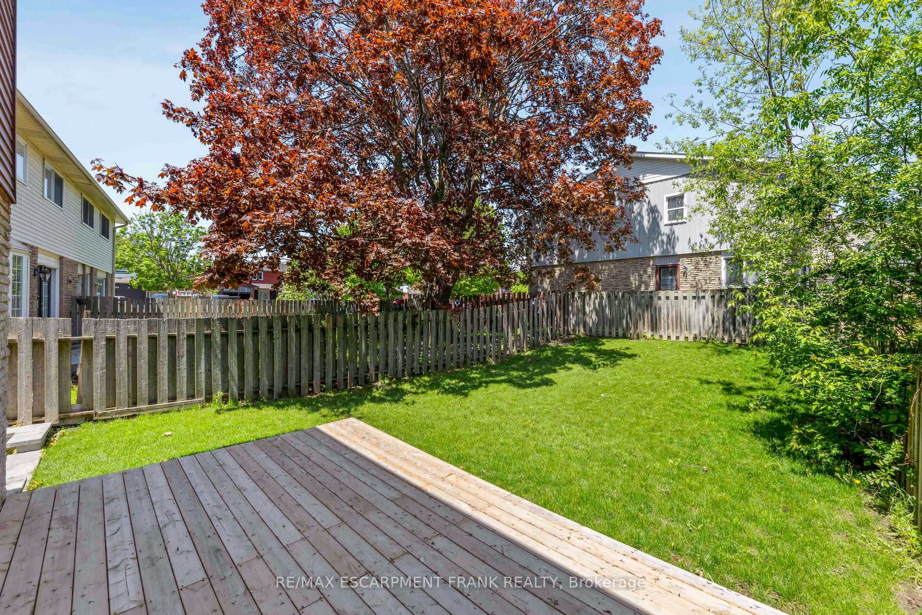 647 Balsam Crescent Property Photo 28