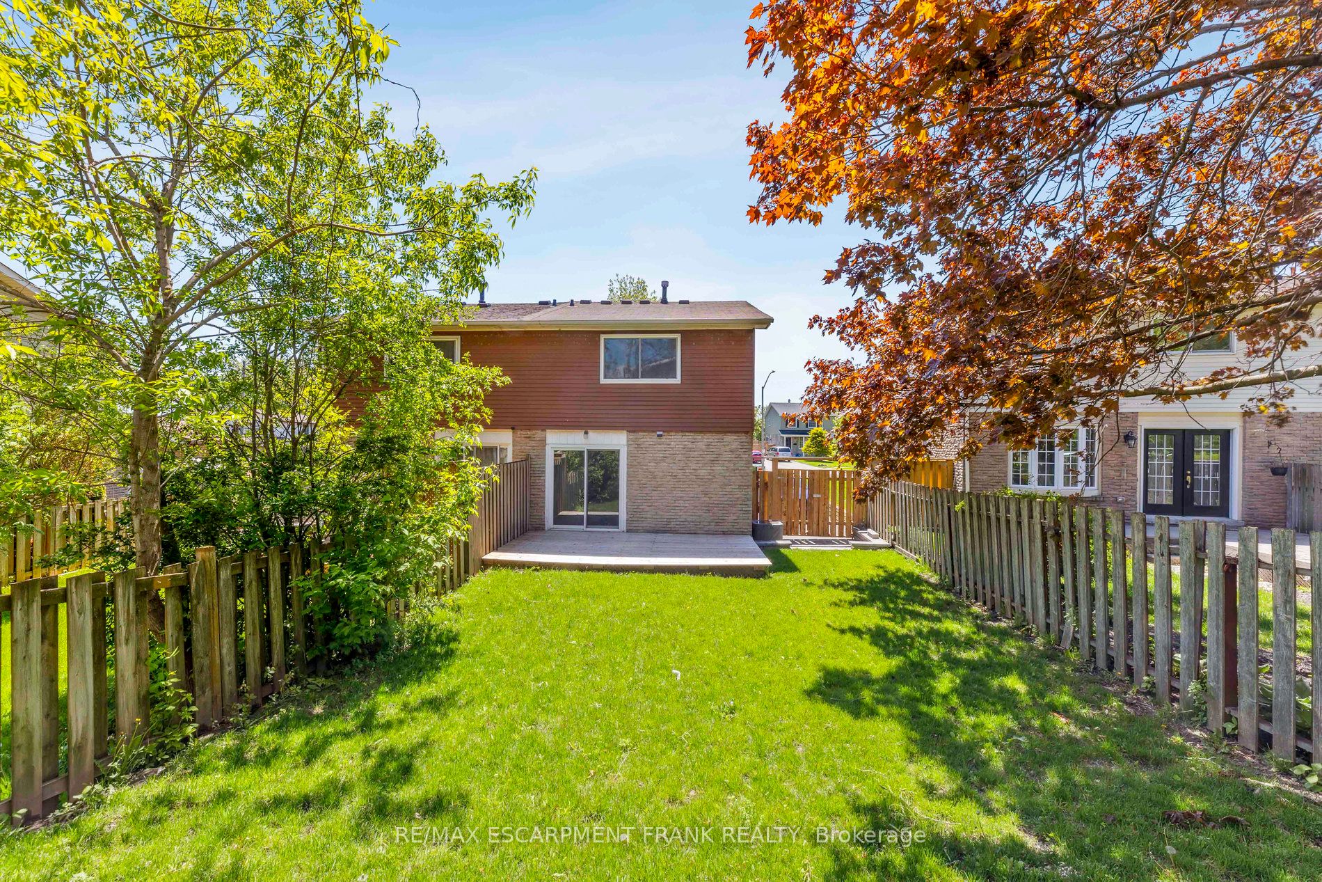 647 Balsam Crescent Property Photo 32