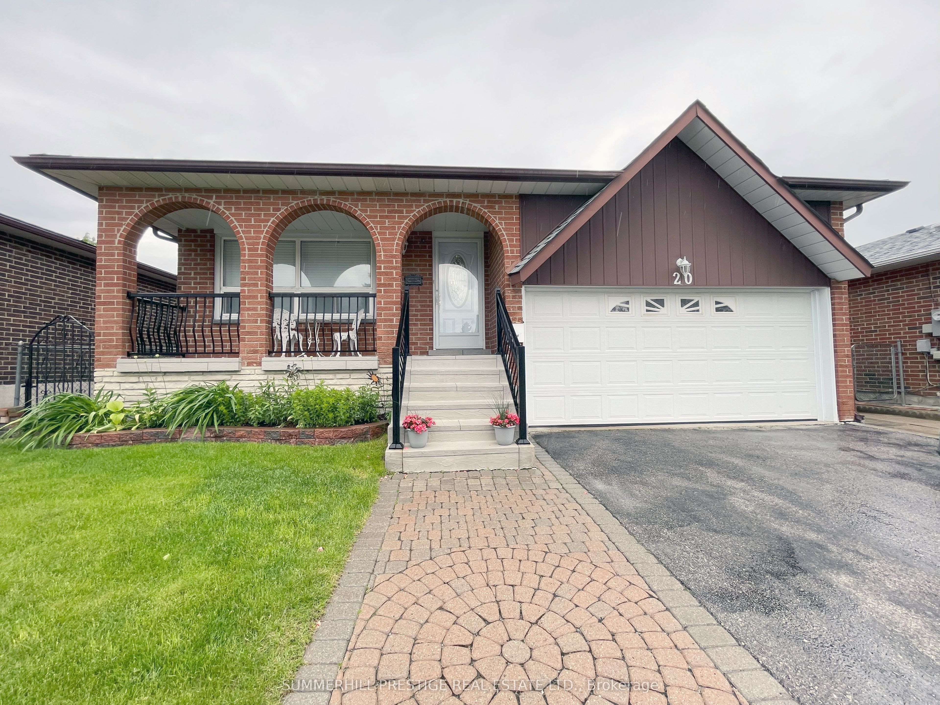 20 Cleethorpes Boulevard Property Photo 1