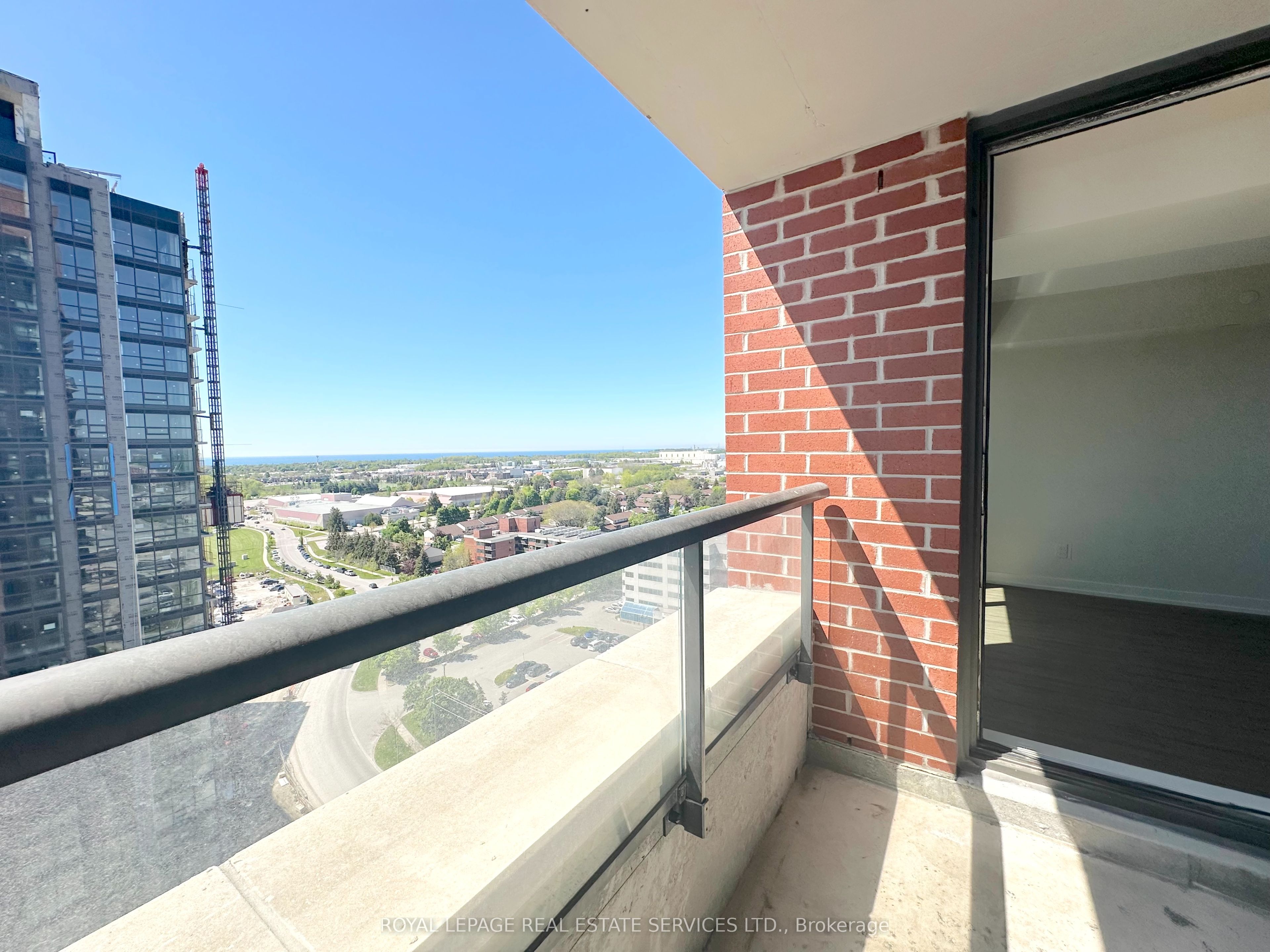 73 Bayly St W Property Photo 12