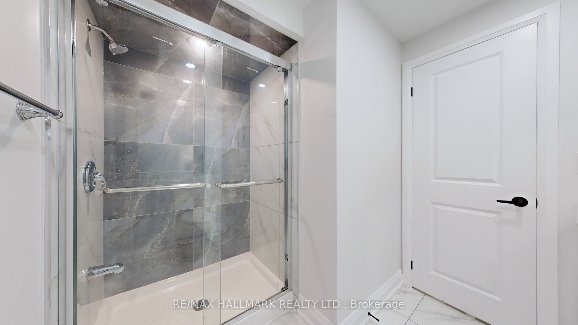 1035 Beatrice Street E Bsmt Property Photo 24