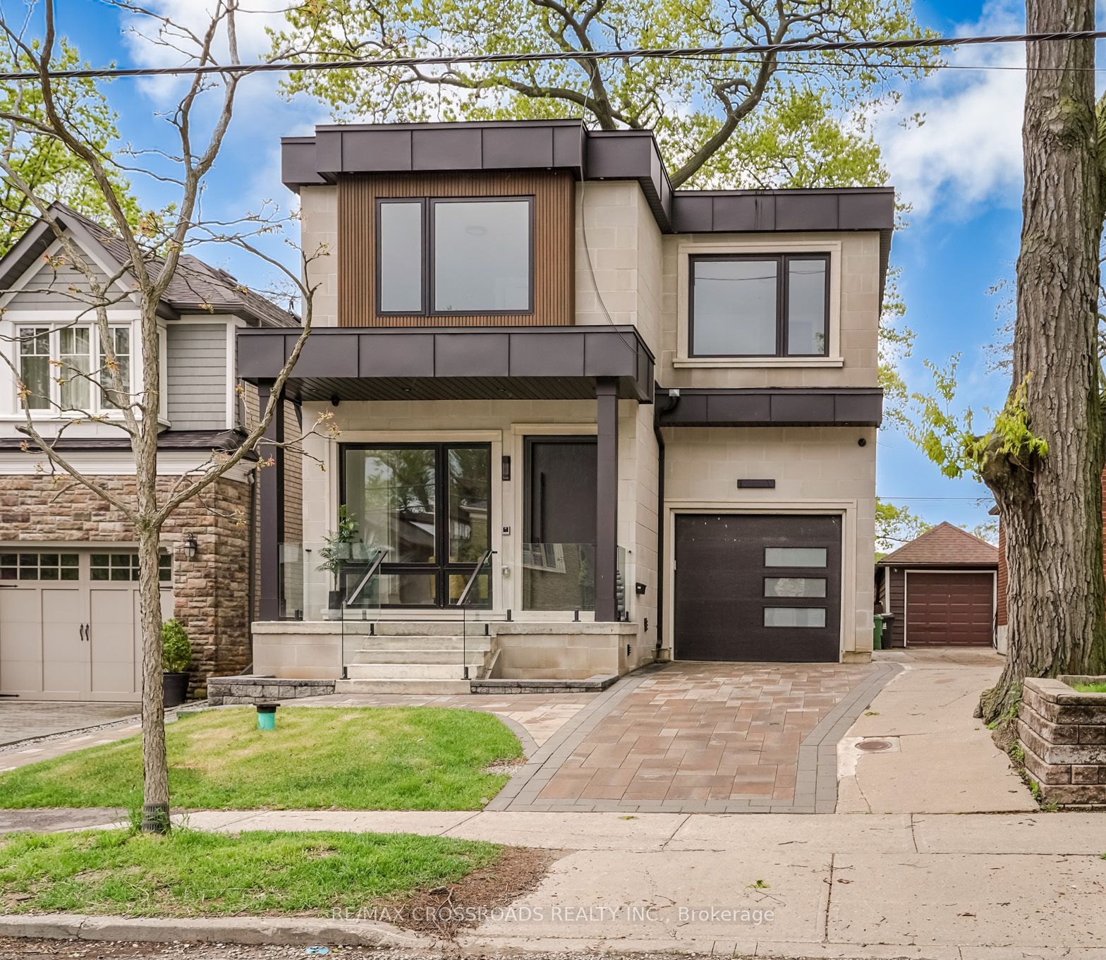 112 Blantyre Avenue Property Photo 1