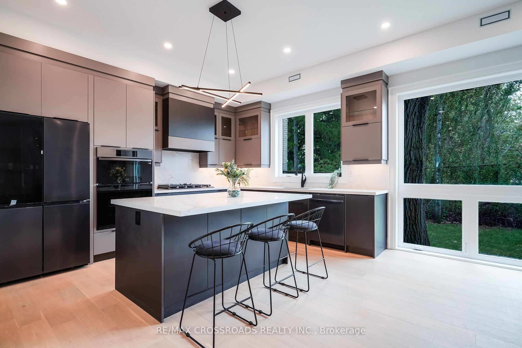 112 Blantyre Avenue Property Photo 8