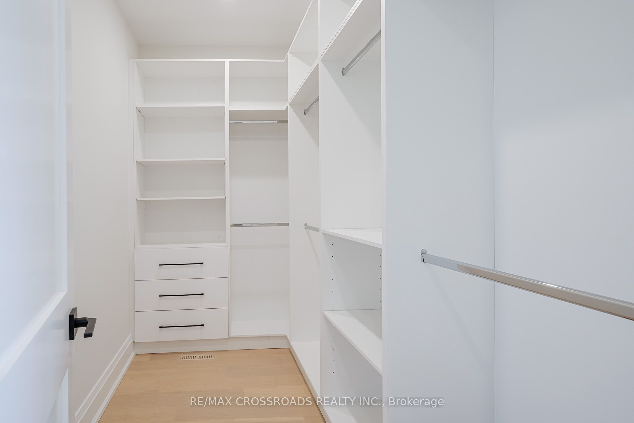 112 Blantyre Avenue Property Photo 26