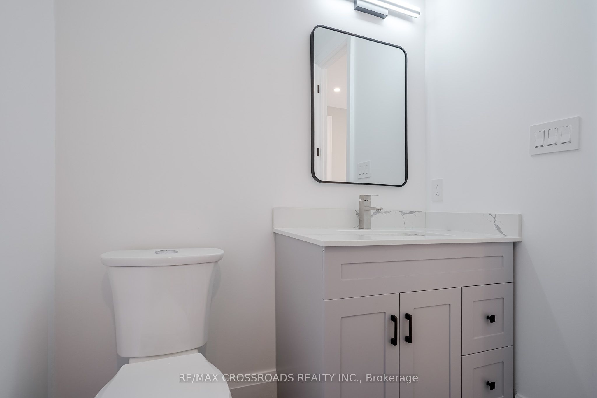 112 Blantyre Avenue Property Photo 28