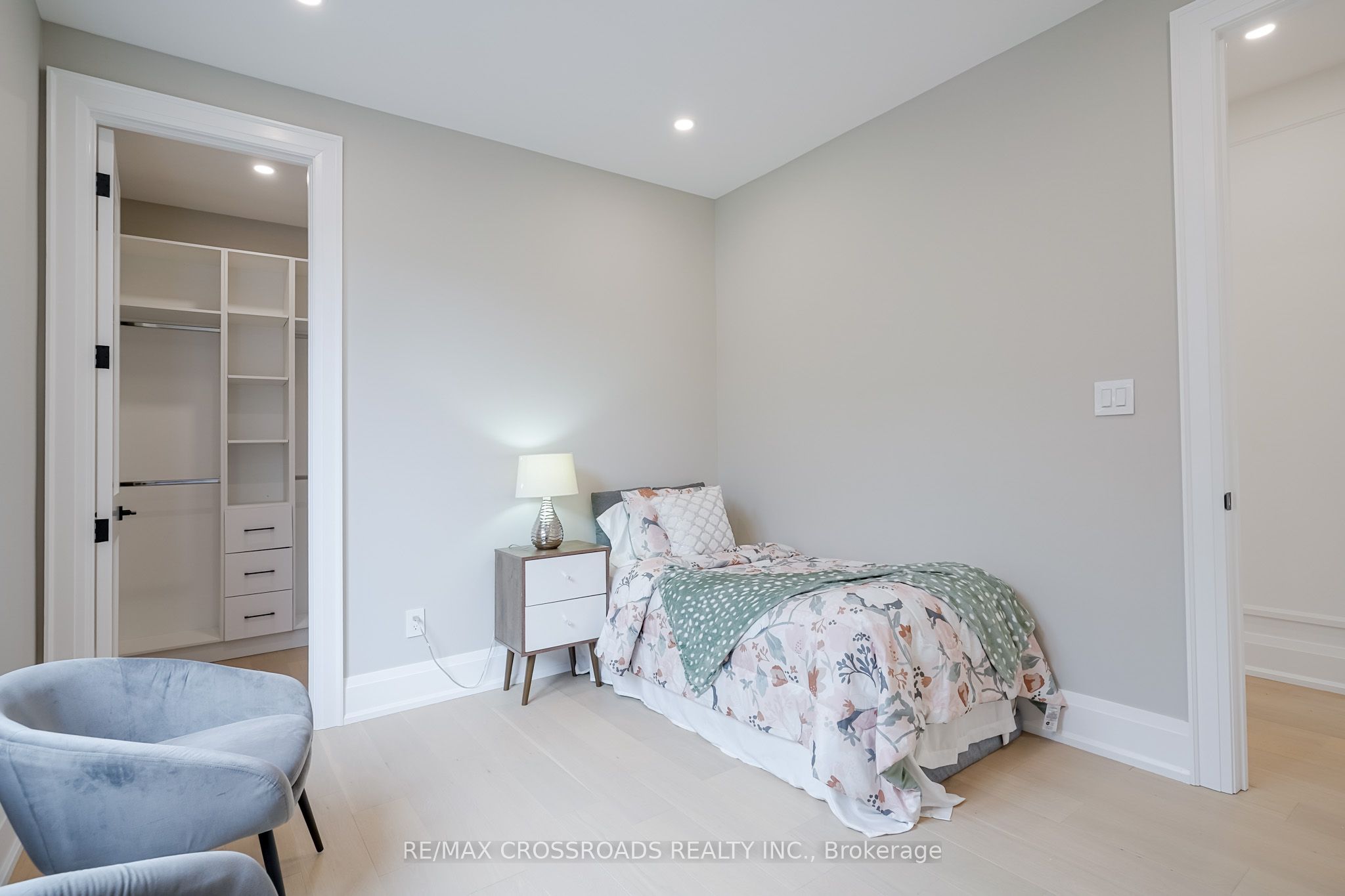 112 Blantyre Avenue Property Photo 32