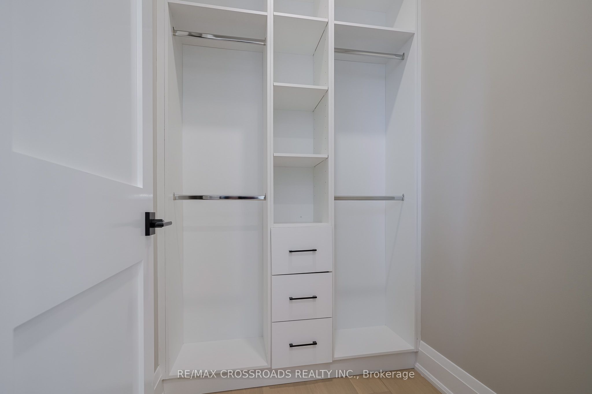 112 Blantyre Avenue Property Photo 33