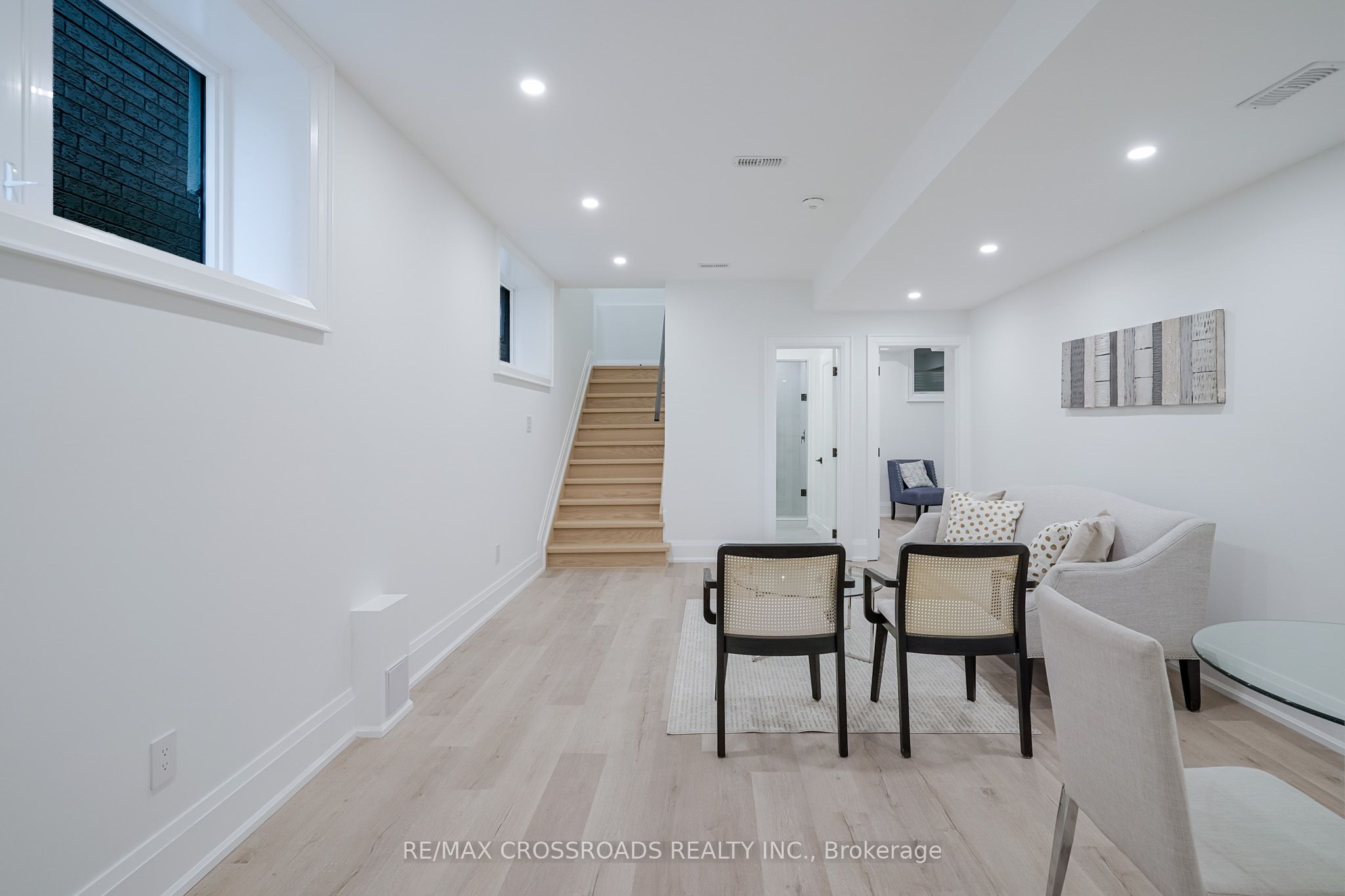 112 Blantyre Avenue Property Photo 37