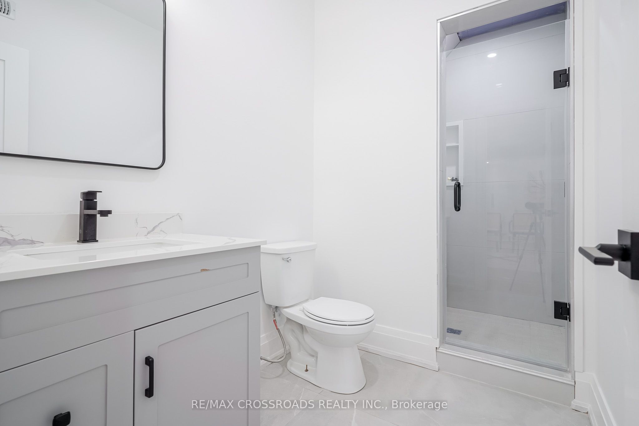 112 Blantyre Avenue Property Photo 39
