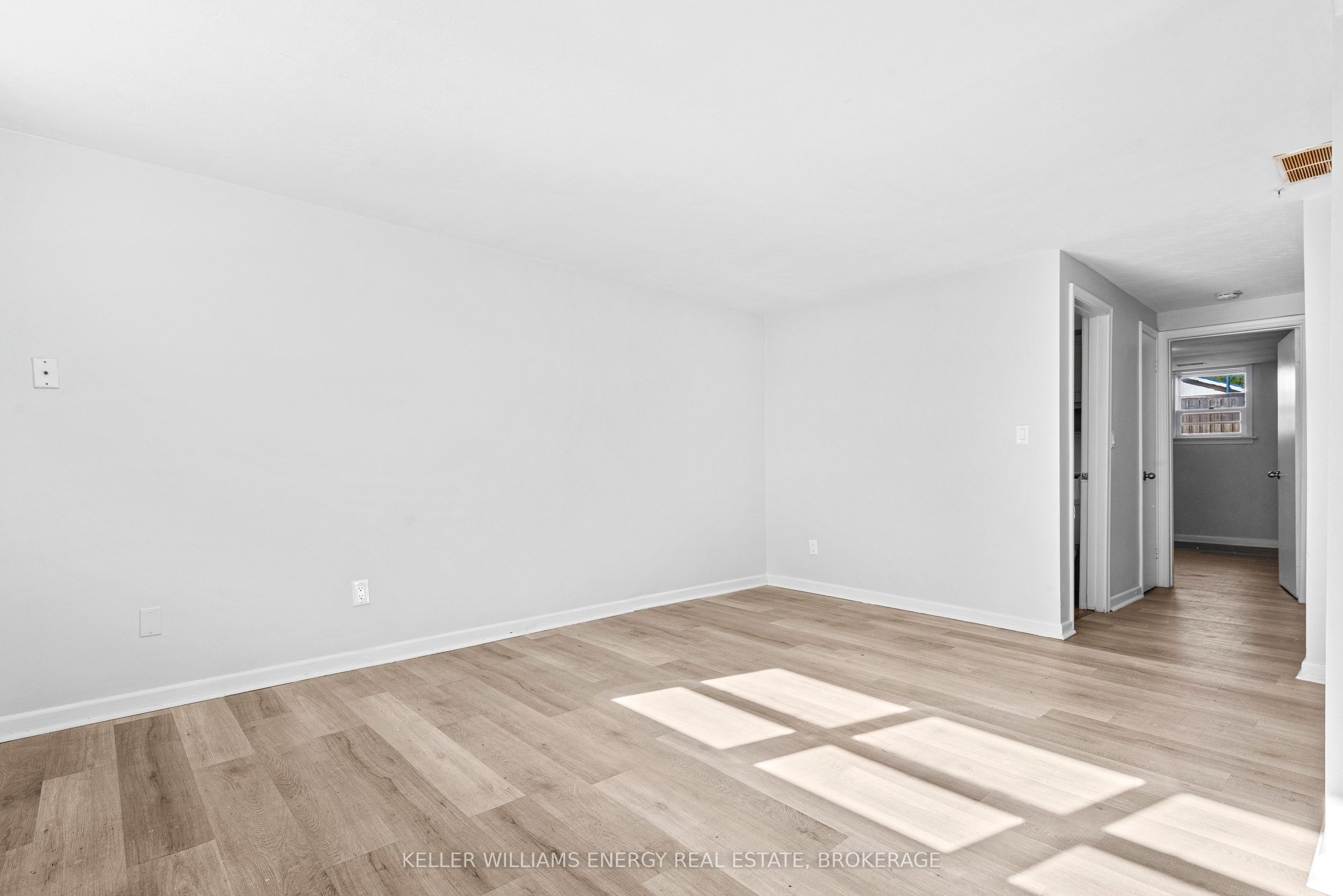 117 Cromwell Avenue 1-6 Property Photo 9