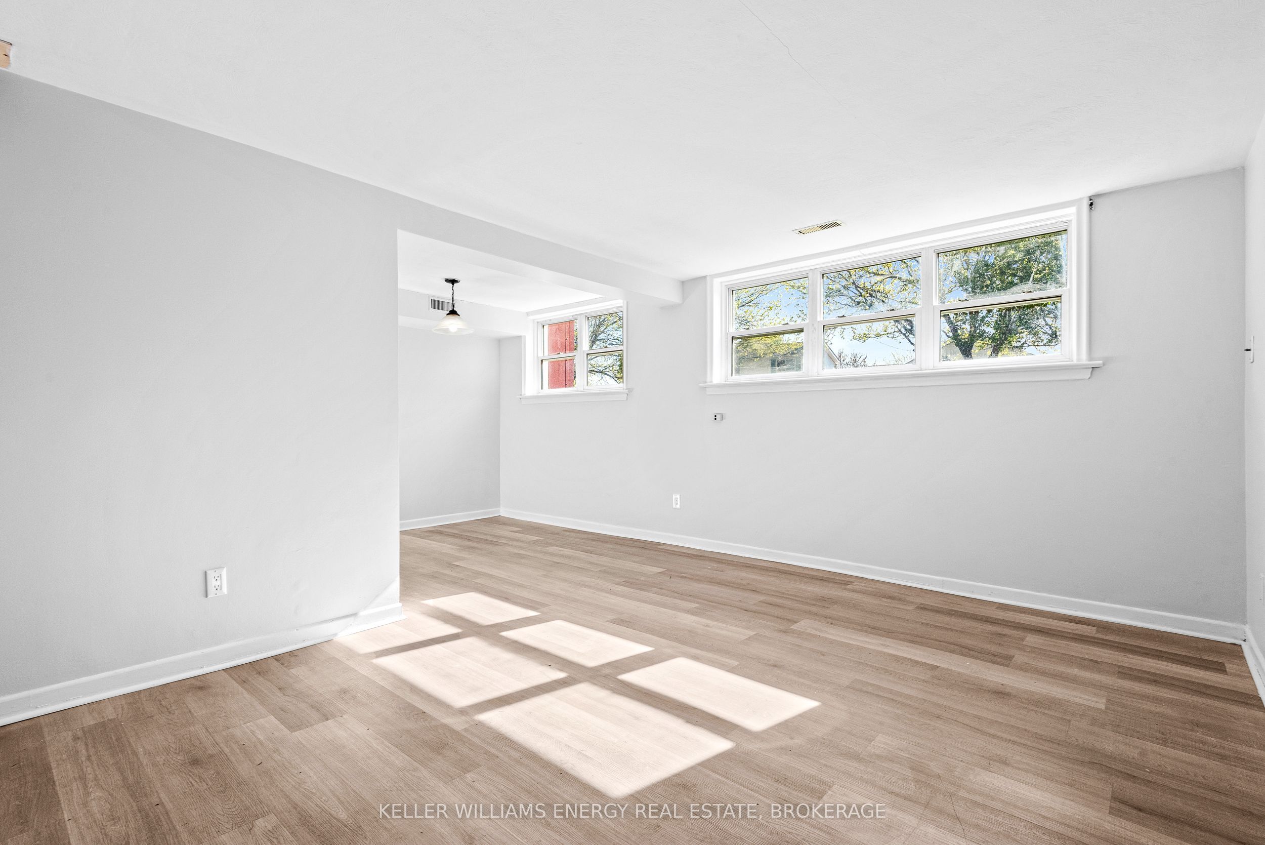 117 Cromwell Avenue 1-6 Property Photo 10