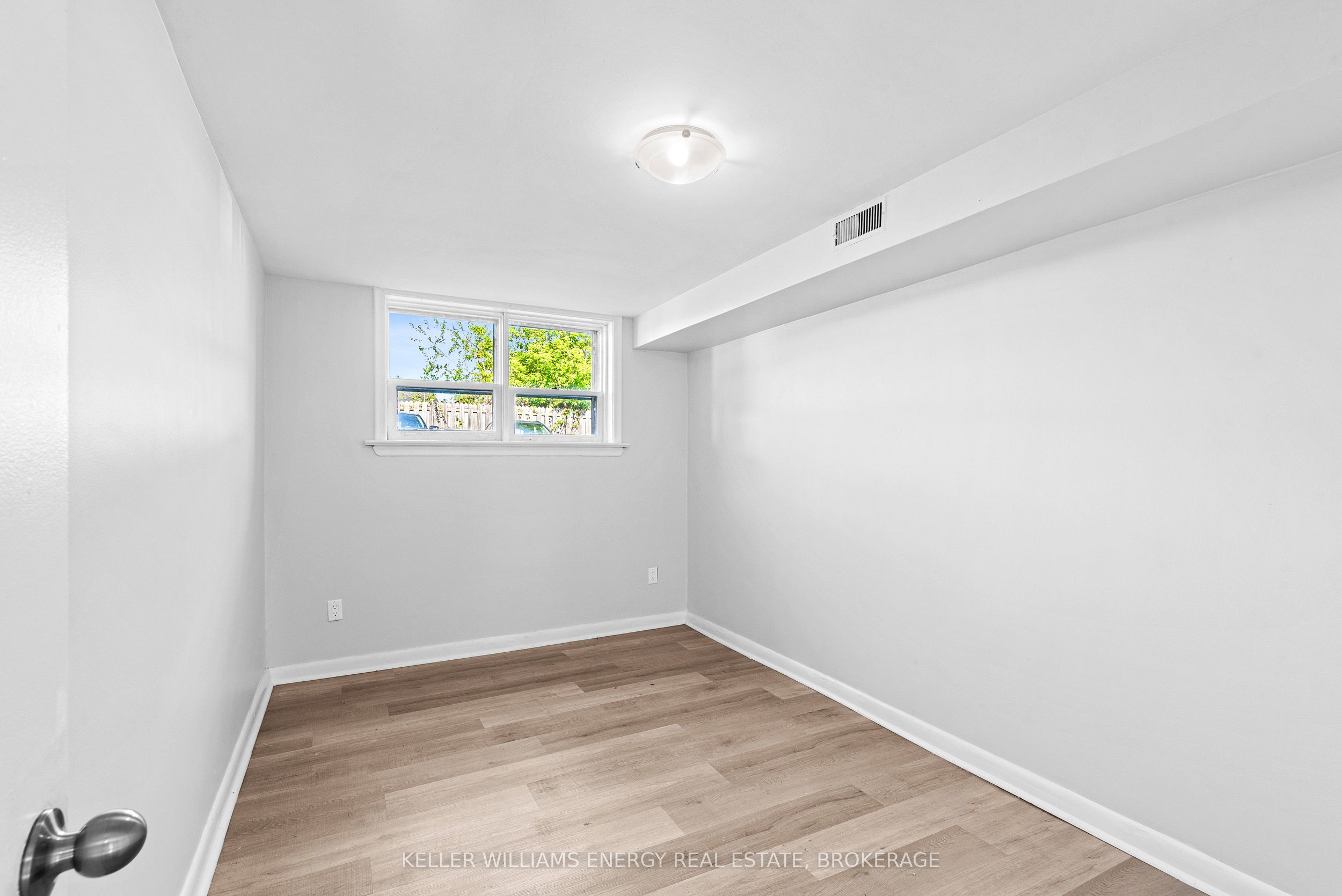 117 Cromwell Avenue 1-6 Property Photo 19