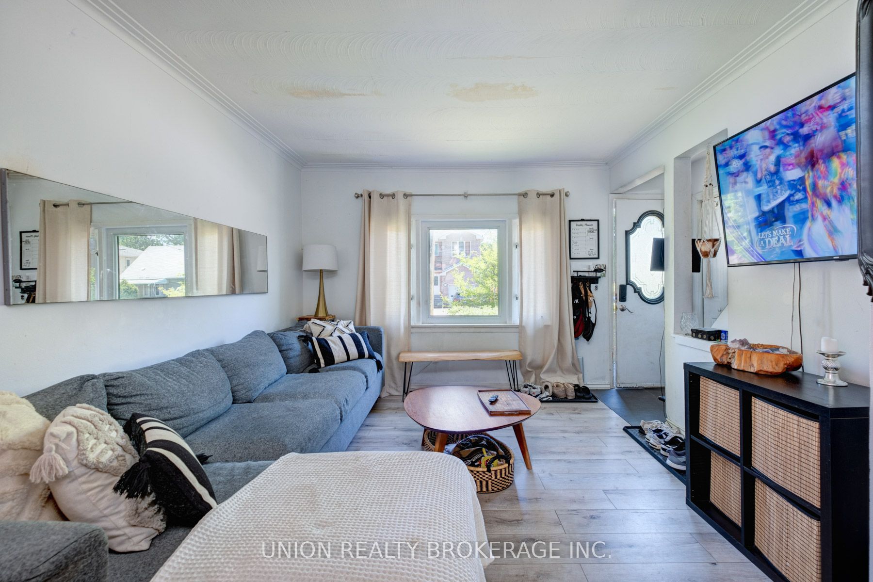 72 Sandown Avenue Property Photo 5