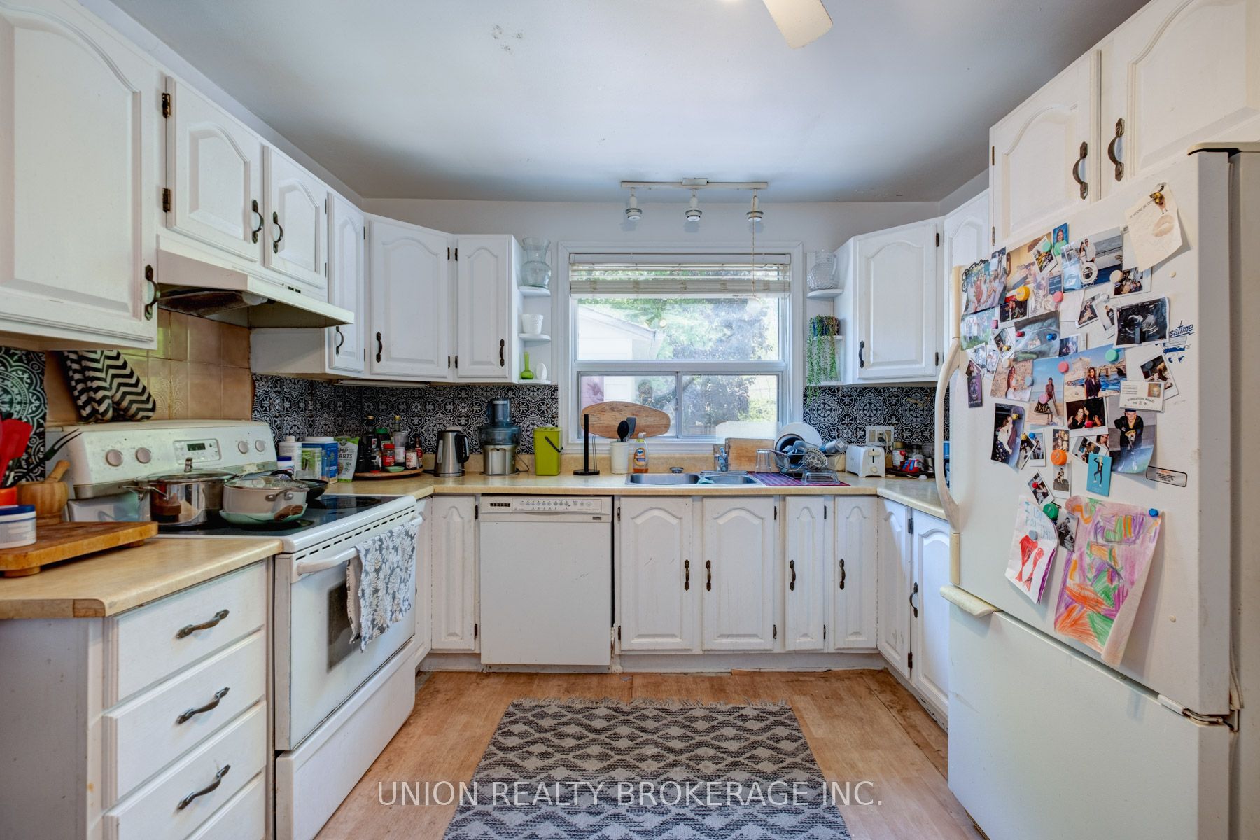 72 Sandown Avenue Property Photo 9