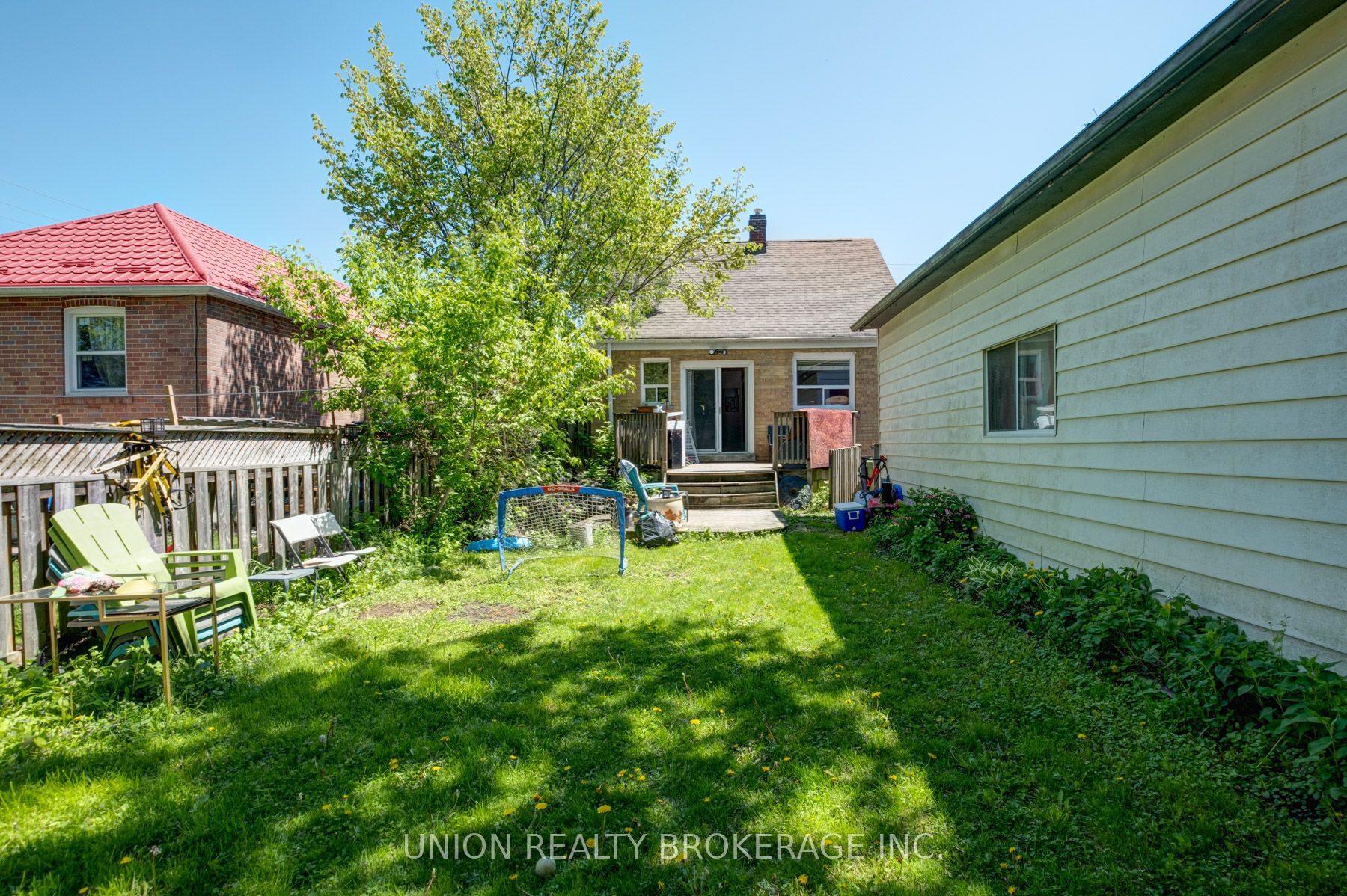72 Sandown Avenue Property Photo 20