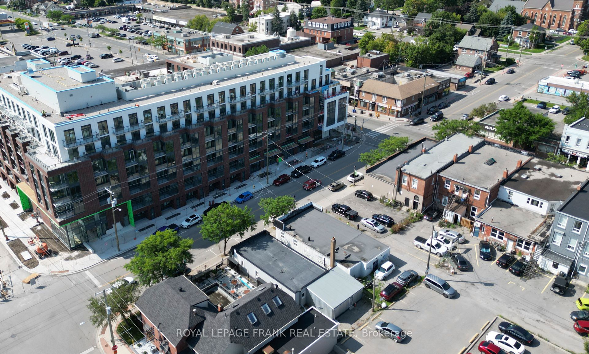 106 Colborne St E Property Photo 21