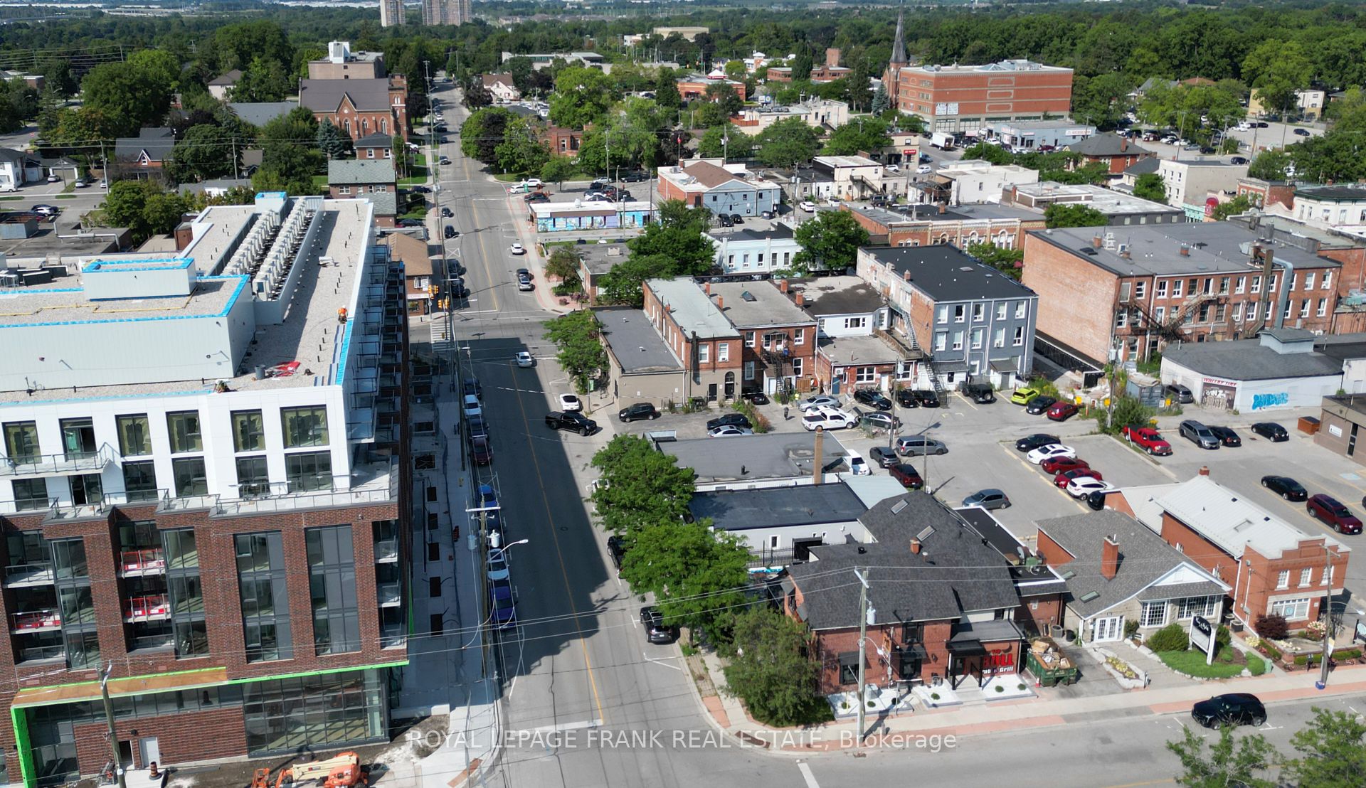 106 Colborne St E Property Photo 29