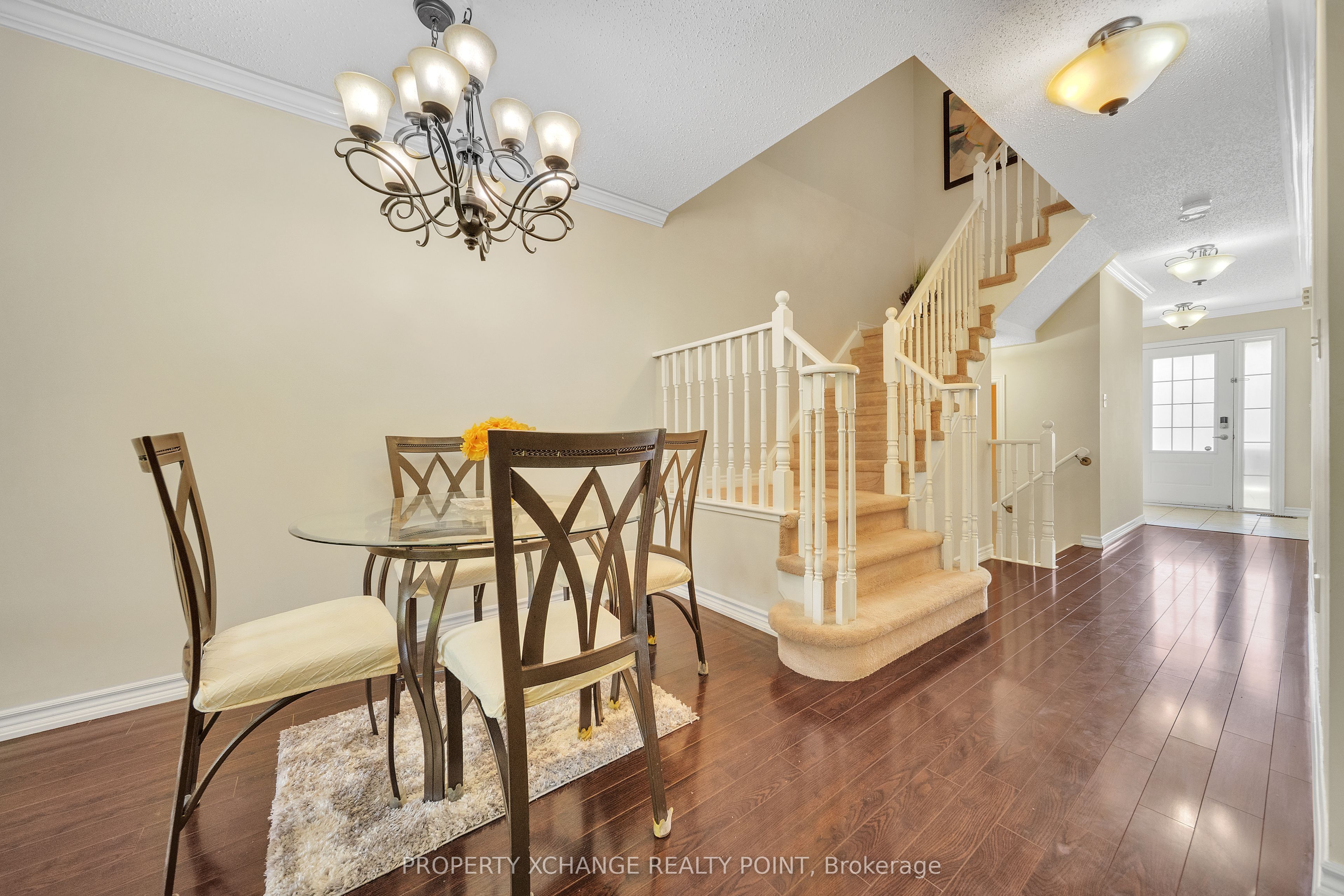 715 Grandview Street N 38 Property Photo 5