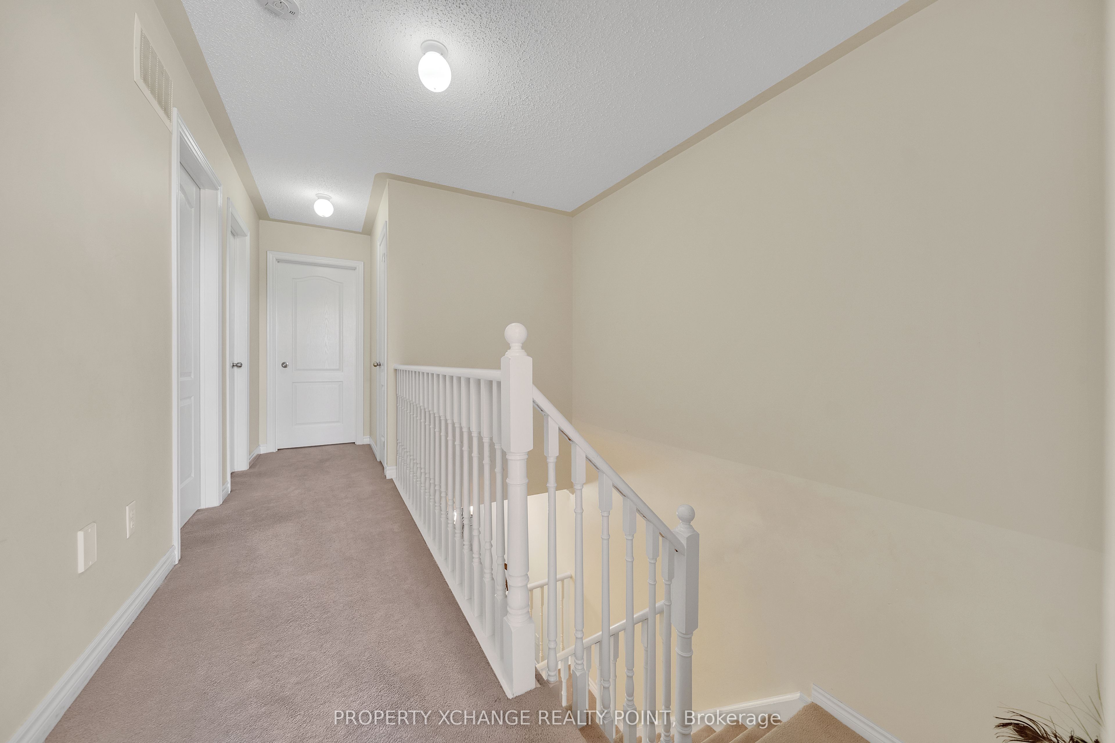 715 Grandview Street N 38 Property Photo 13