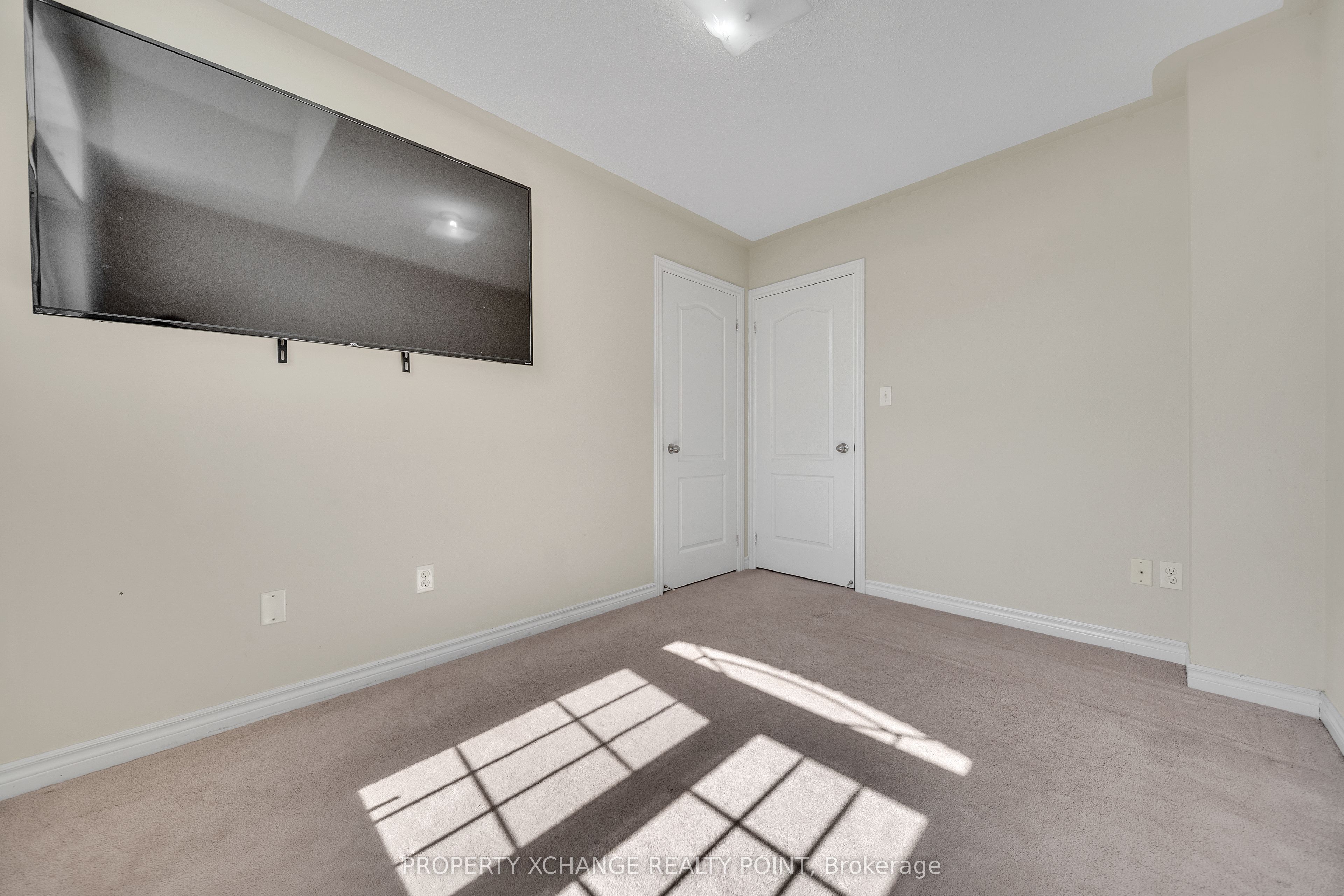 715 Grandview Street N 38 Property Photo 16