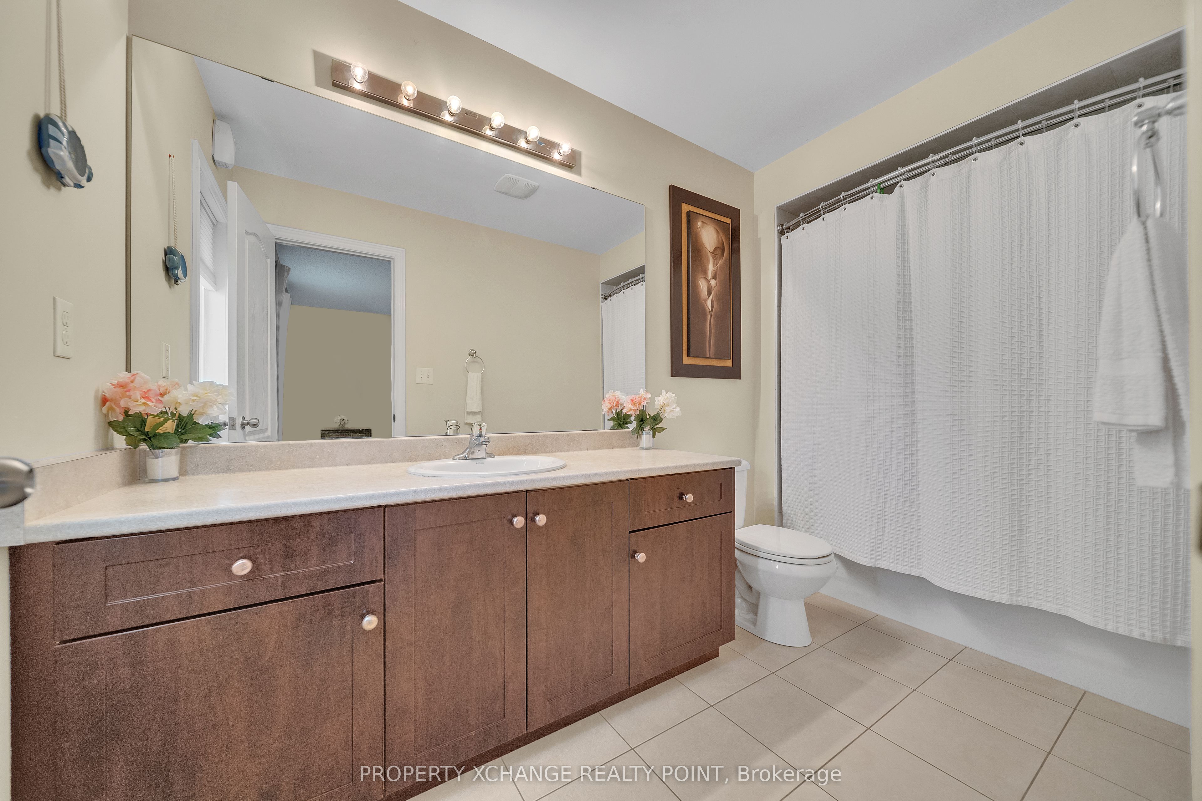 715 Grandview Street N 38 Property Photo 22