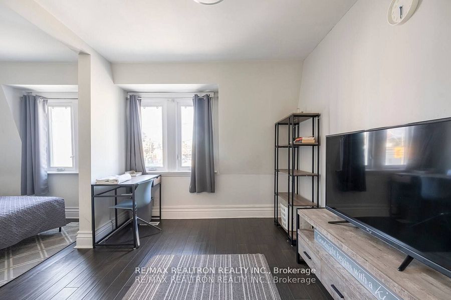 541 Eastern Avenue Property Photo 21