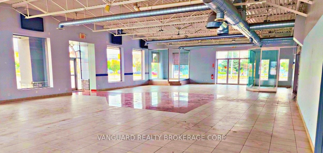 201 Bayly St W Property Photo 3